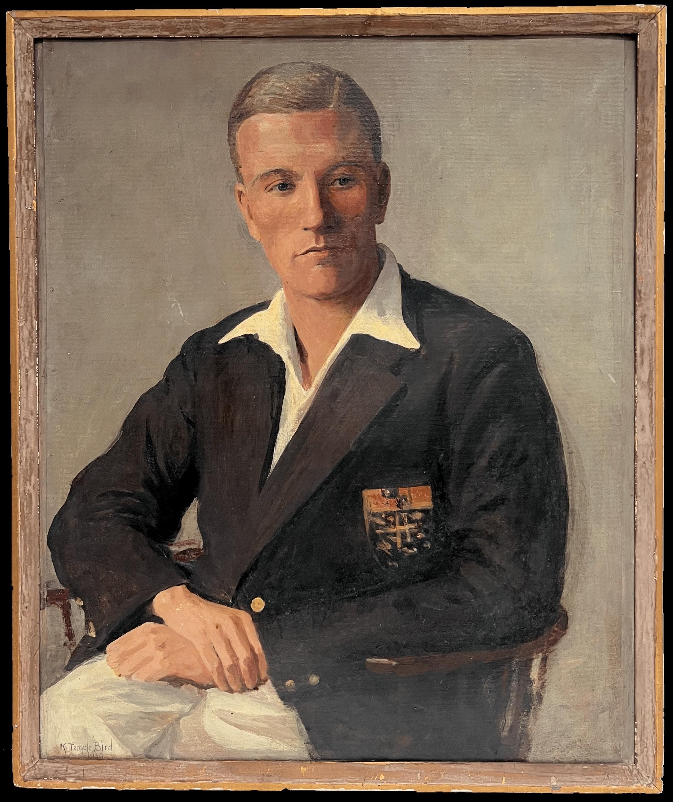 Ritratto del 1930 di un giovane gentiluomo inglese in giacca e cravatta di un club sportivo universitario - Painting di Kathleen Emily Temple-Bird (British 1879 - 1962)