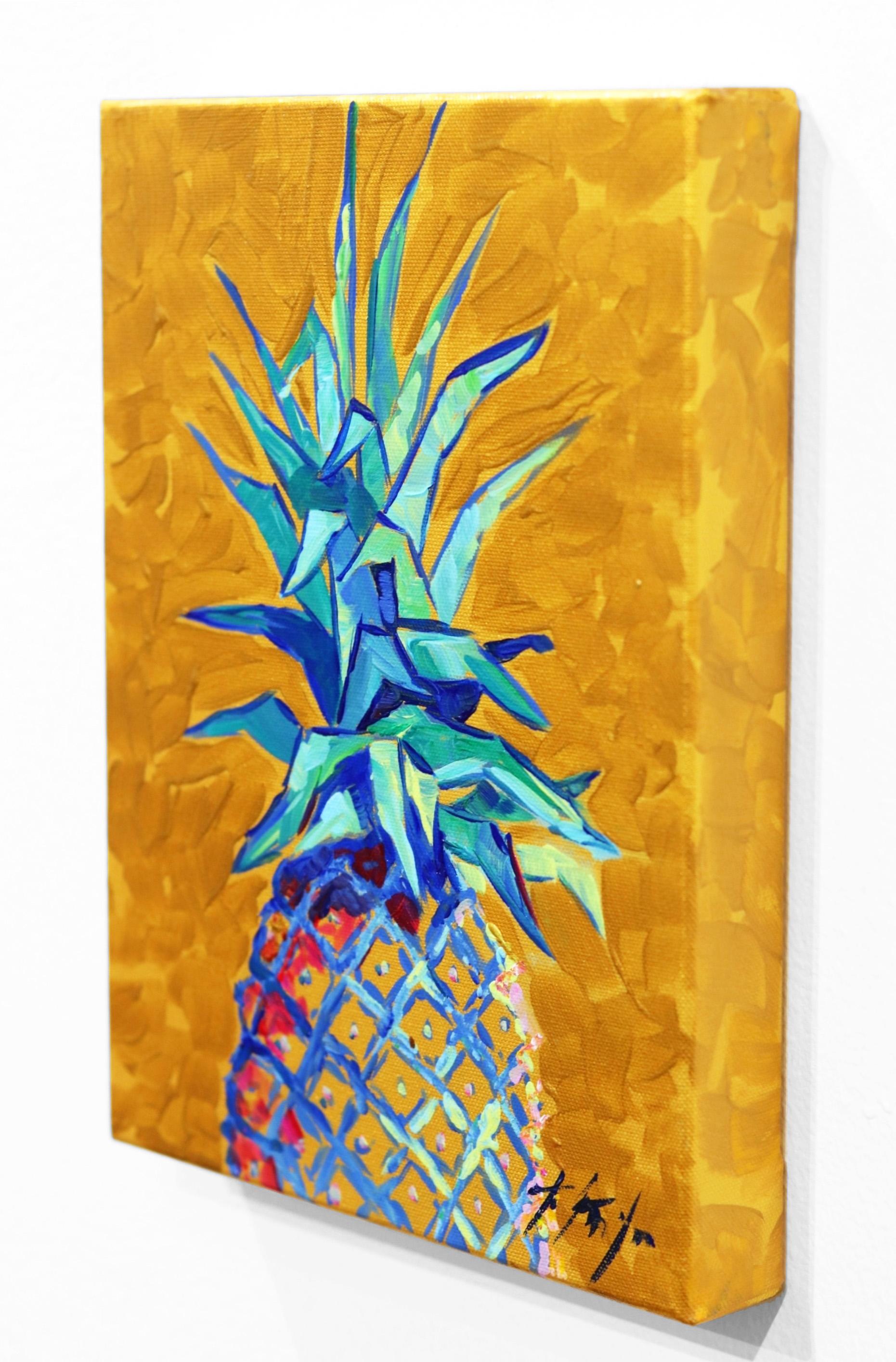 Ananas doré - Or Still-Life Painting par Kathleen Keifer