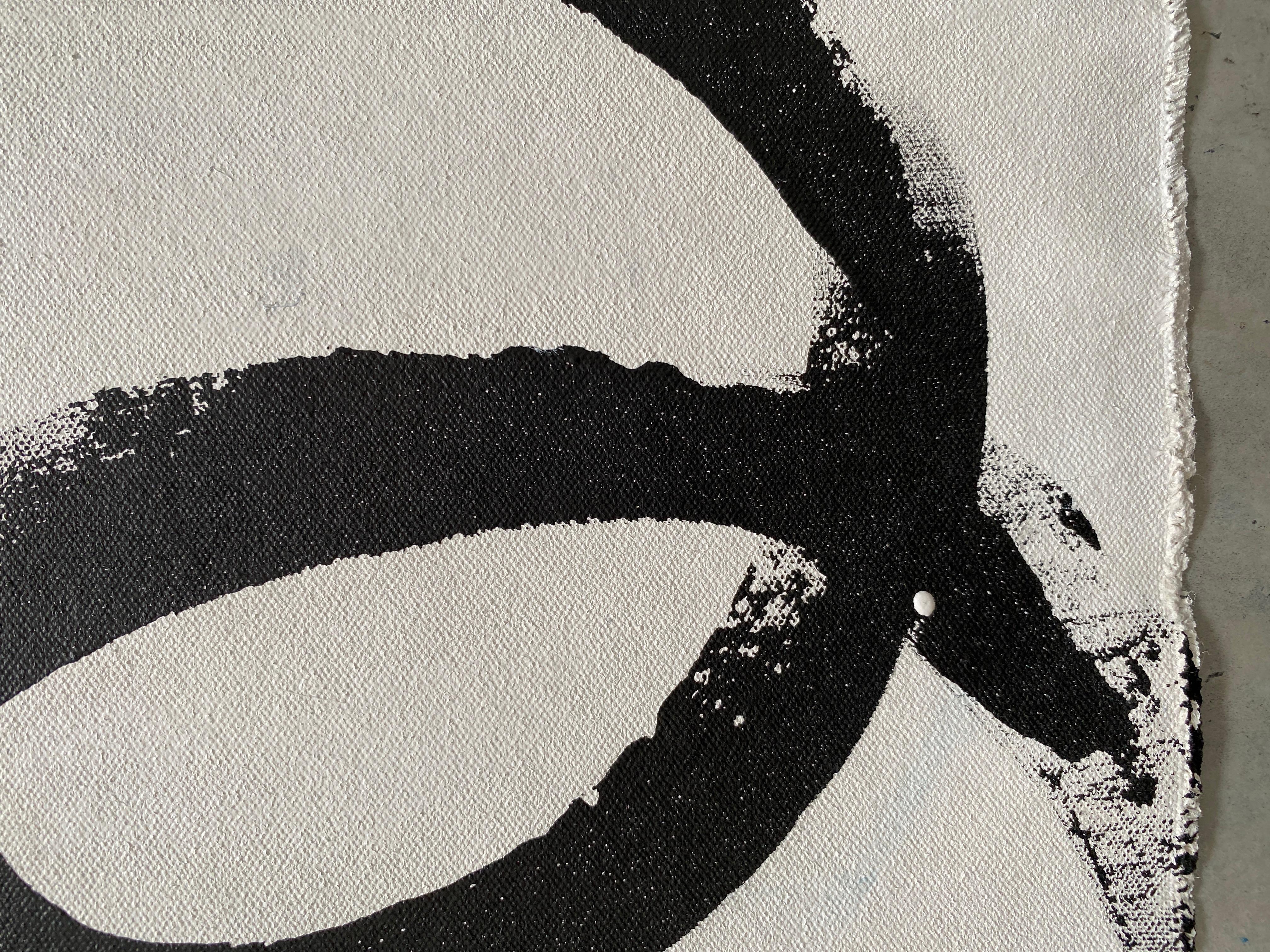 Collection Symbols abstraits minimalistes lignes enroulées noires sur blanc géométrique n°3 - Abstrait Painting par Kathleen Rhee