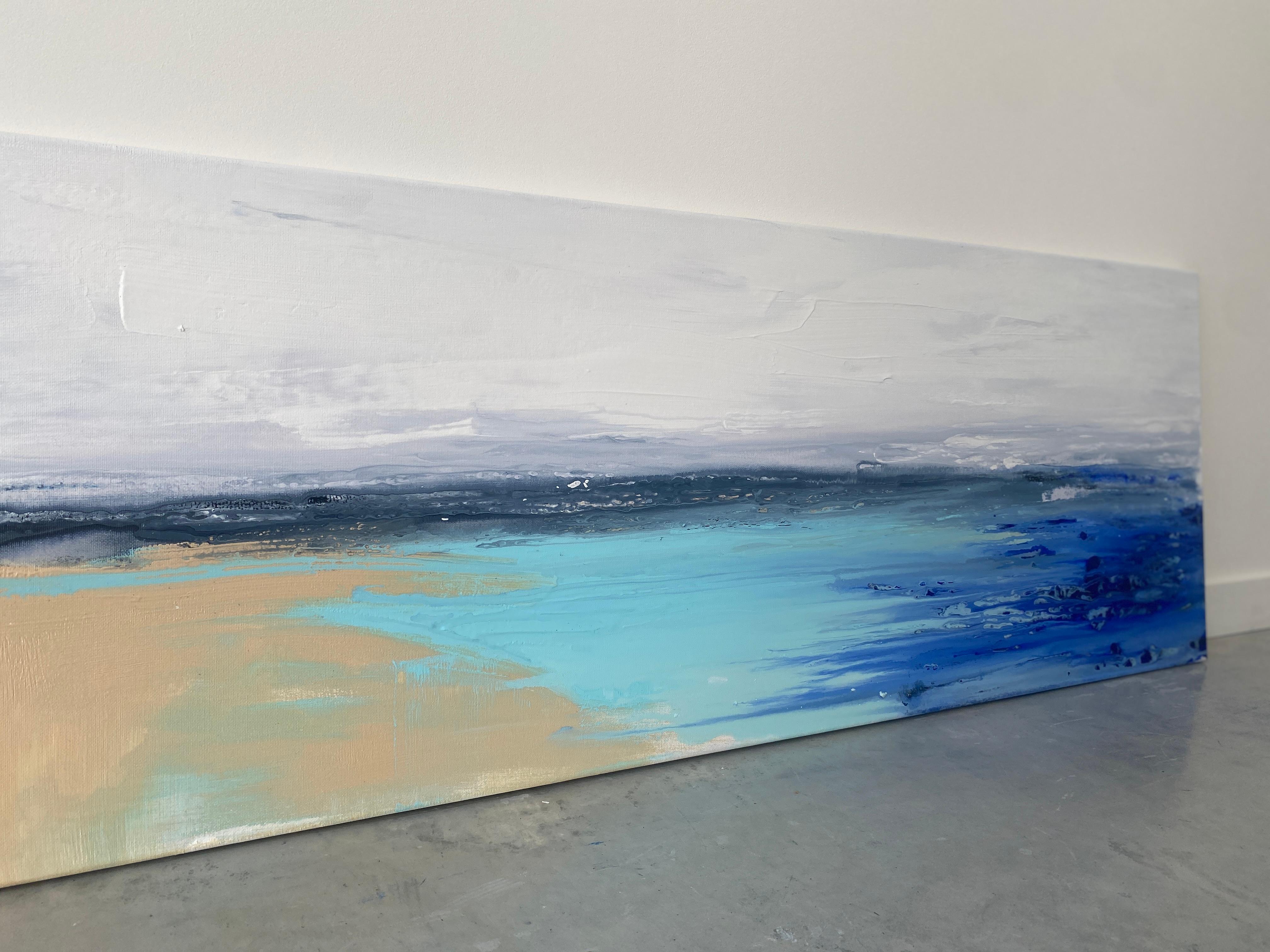 Meereslandschaft, Original coastal minimalistisches Gemälde in Blau, Weiß, Sand und Aqua (Grau), Abstract Painting, von Kathleen Rhee