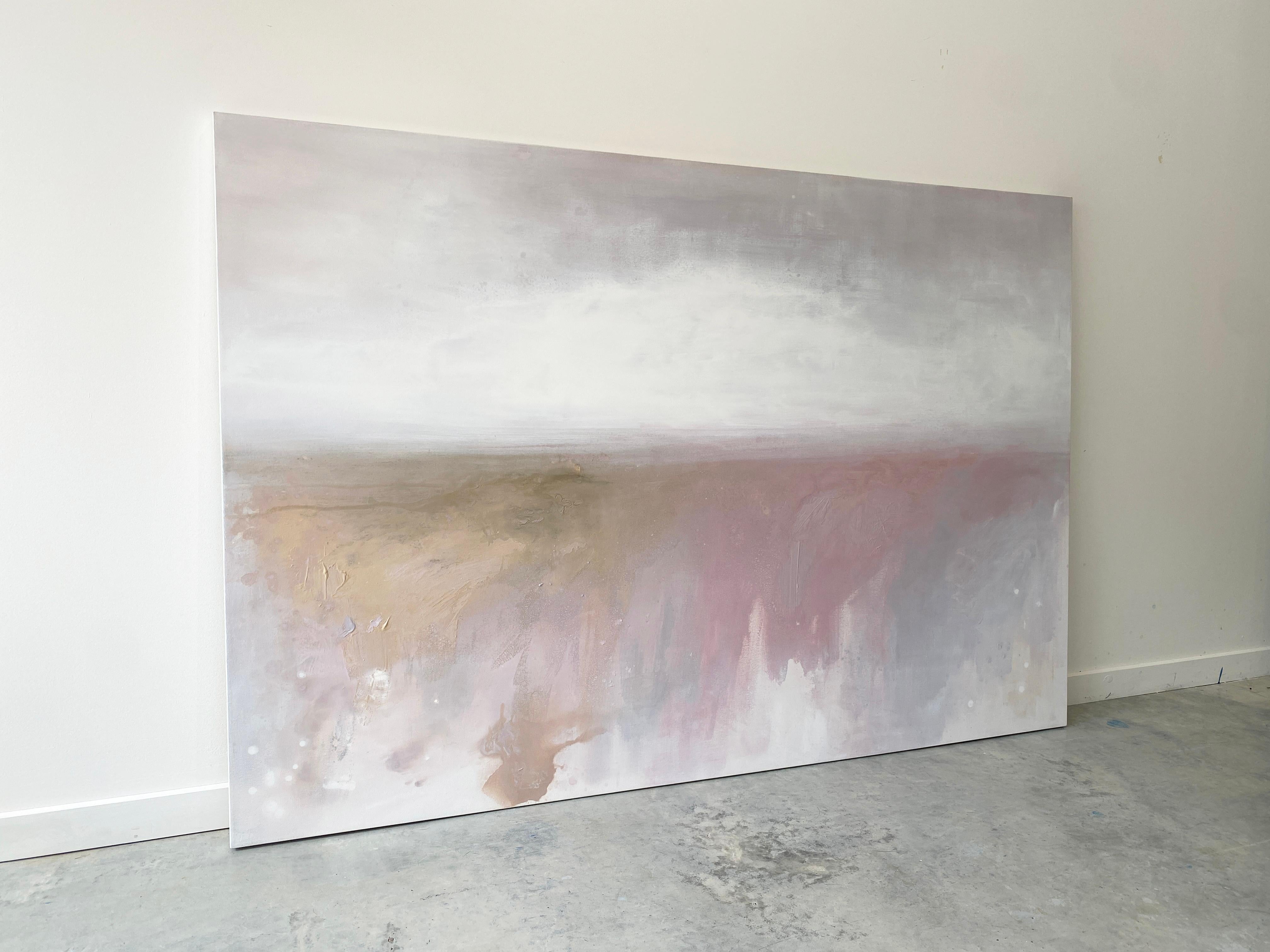 Vista al crepuscolo
Un astratto estremamente delicato, morbido, dolce, con toni di rosa, marrone, bianco e colori della terra spazzati dal vento. La pittura riccamente stratificata rivela bellissime texture e delicati dettagli descrittivi. I colori