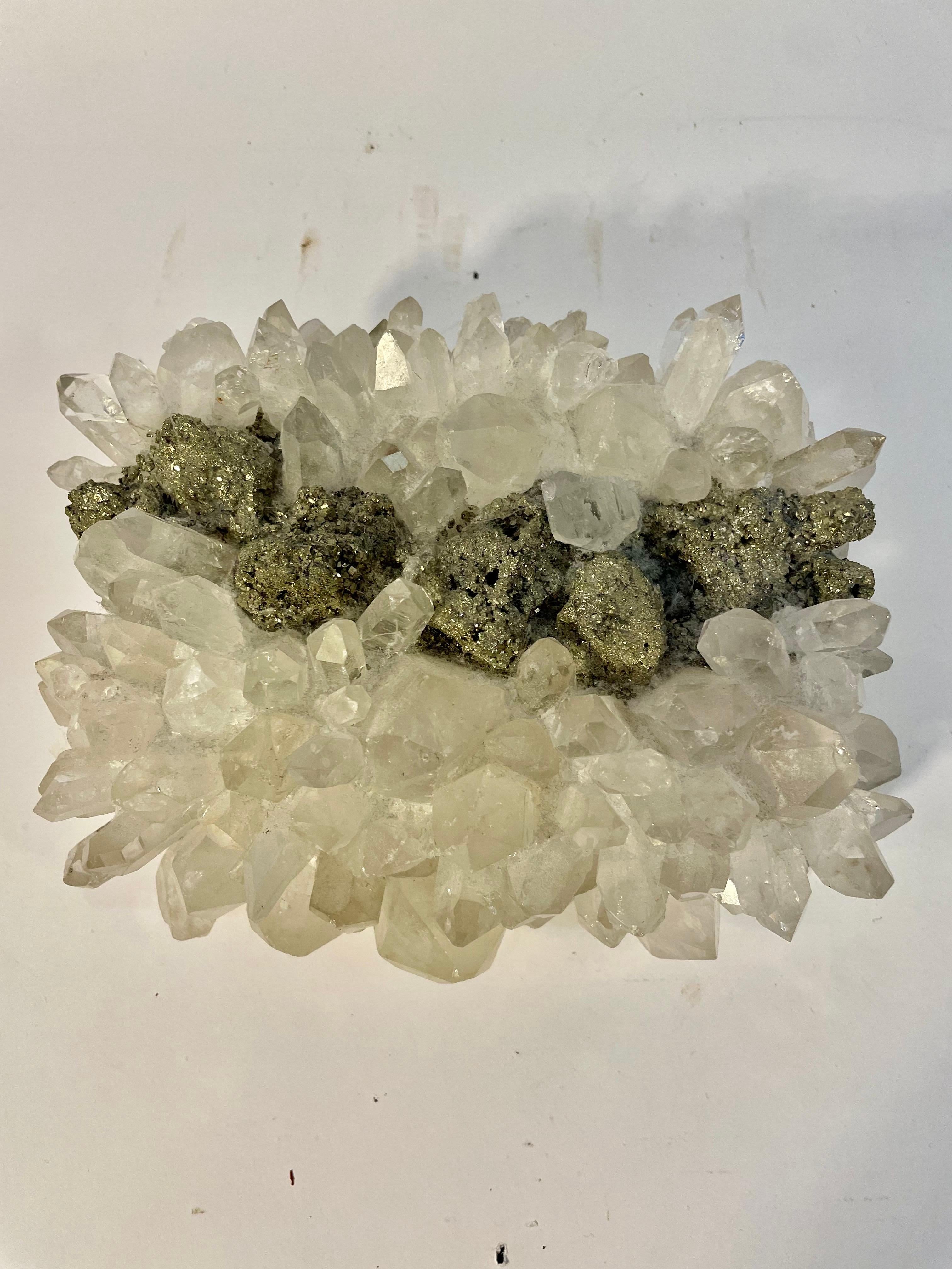 Scatola di quarzo Kathryn McCoy intarsiata con pirite In condizioni buone in vendita a Winnetka, IL