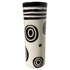 Kathy Erteman, née en 1952, Studio A. B. Vase en céramique Vase, postmoderne, 1991