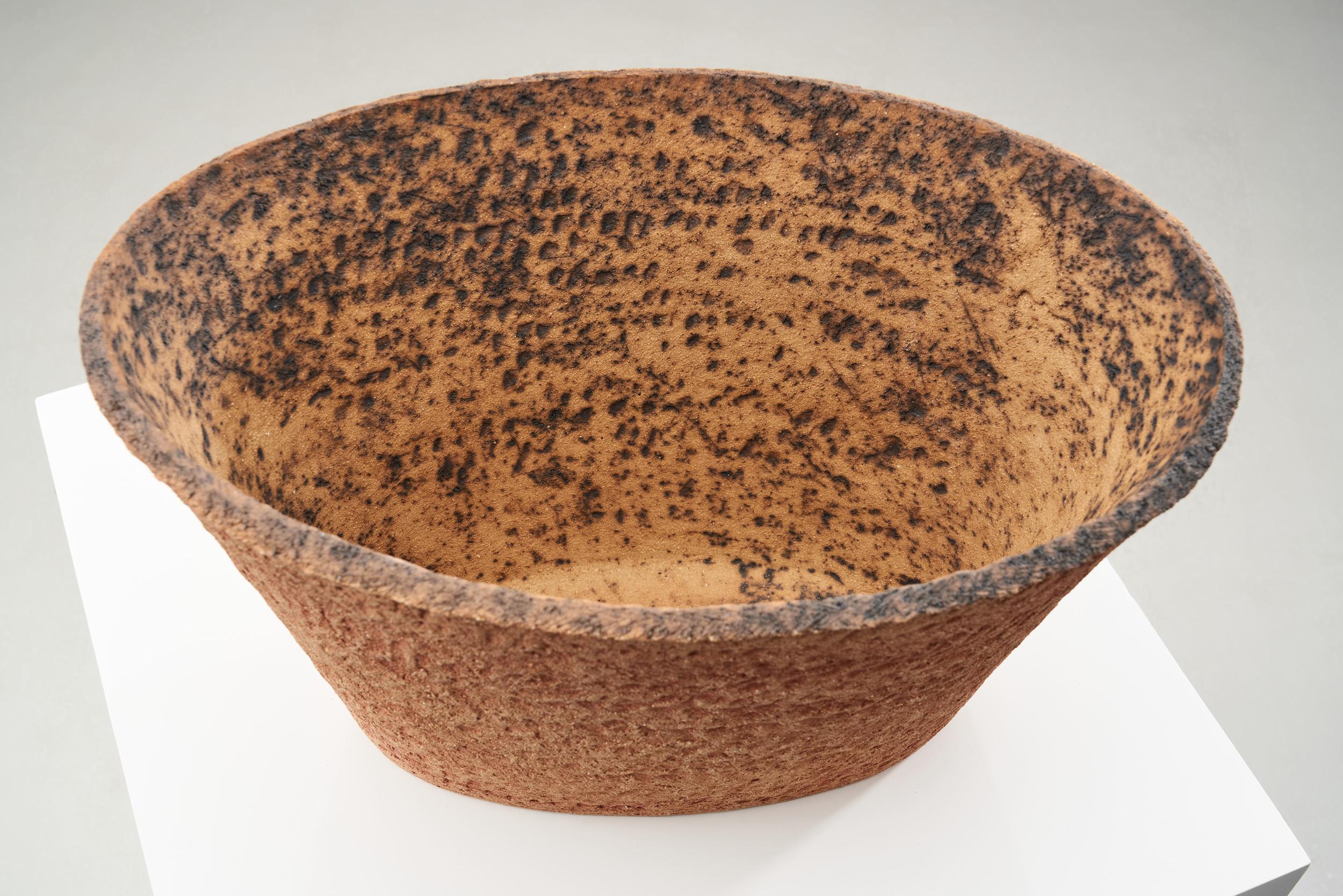 Kati Tuominen-Niittylä Contemporary Ceramic Bowl, Finland 21st Century For Sale 1