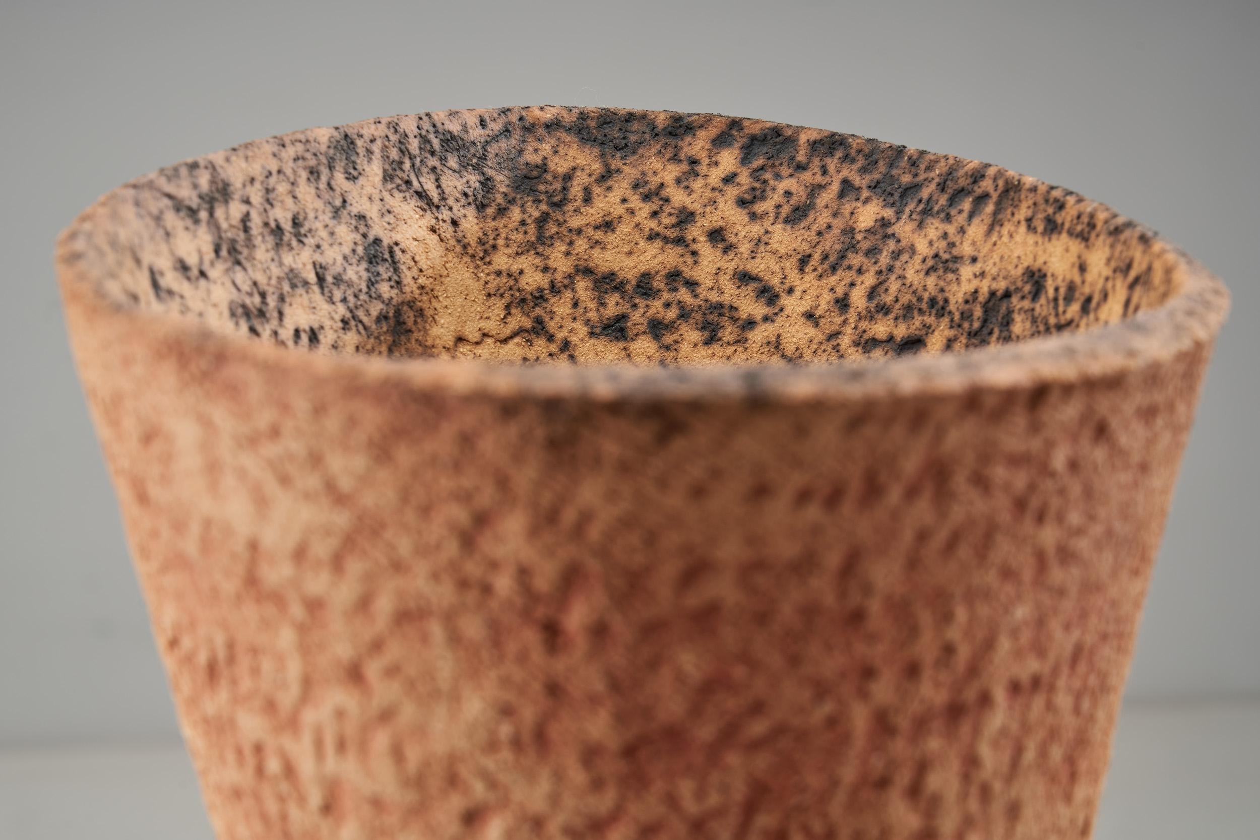 Kati Tuominen-Niittylä Contemporary Ceramic Bowl, Finland 21st Century For Sale 3