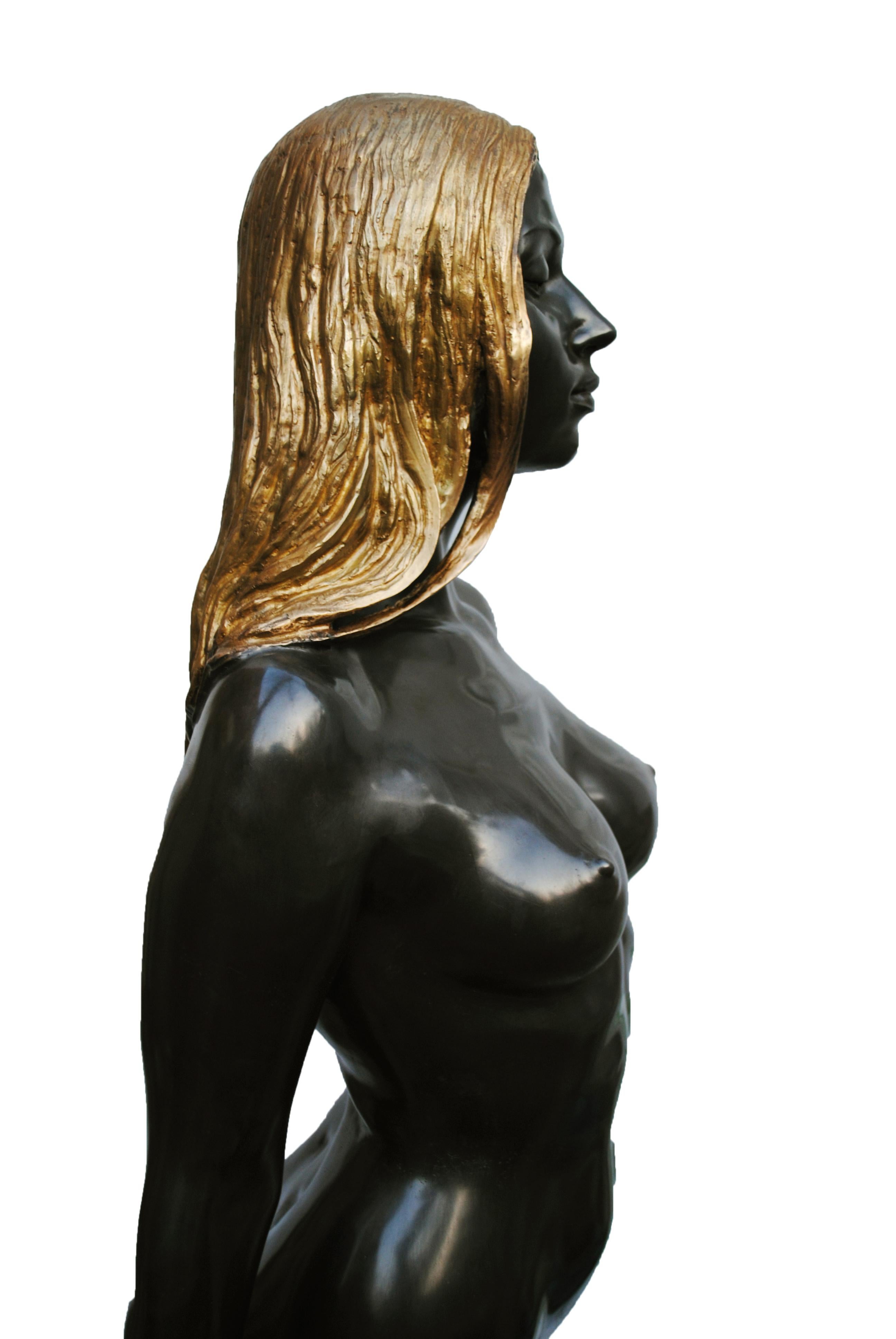 The sculpture 