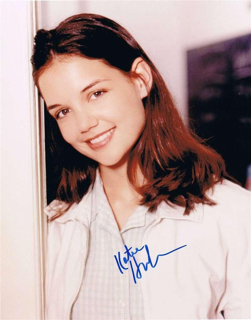 A signed photograph of actress Katie Holmes 
Katie Holmes (born 1978) first shot to fame for her role as Joey Potter on TV's Dawson's Creek. The hugely successful show ran from 1998 to 2003.

Holmes has gone on to star in Hollywood blockbusters,