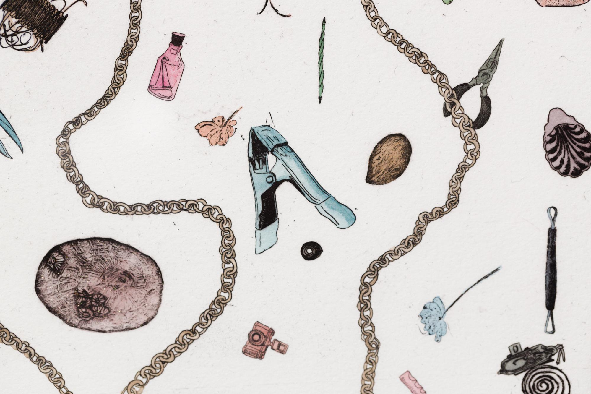 „All the Small Things III“-Intaglio, handkolorierte, geätzte Stilllebenobjekte im Angebot 4