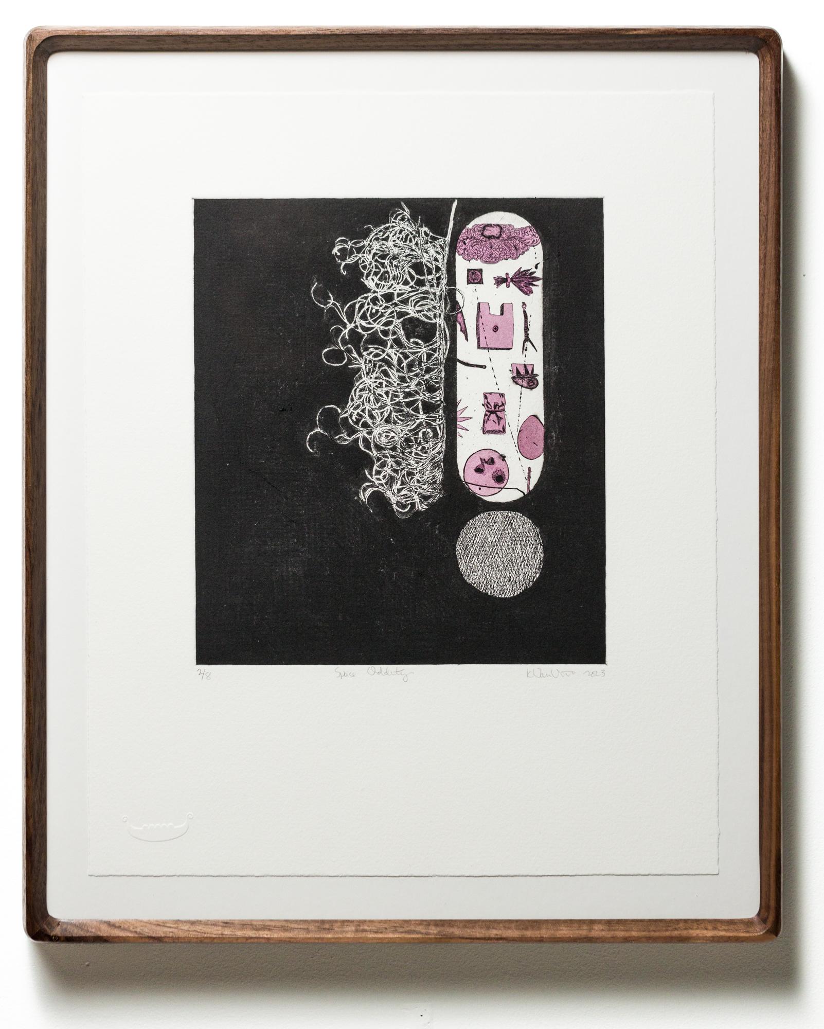 Katie VanVliet Print – „Space Oddity“, handkolorierte Radierung, dekorative Motive