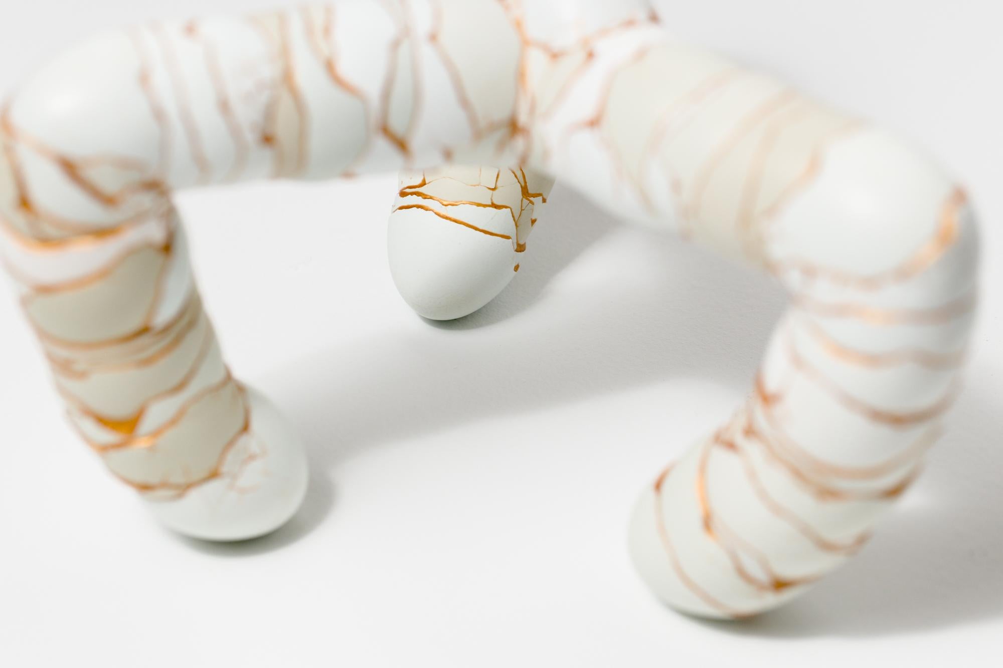 „Dreibein“, Reconstructed egg assemblage im Angebot 3