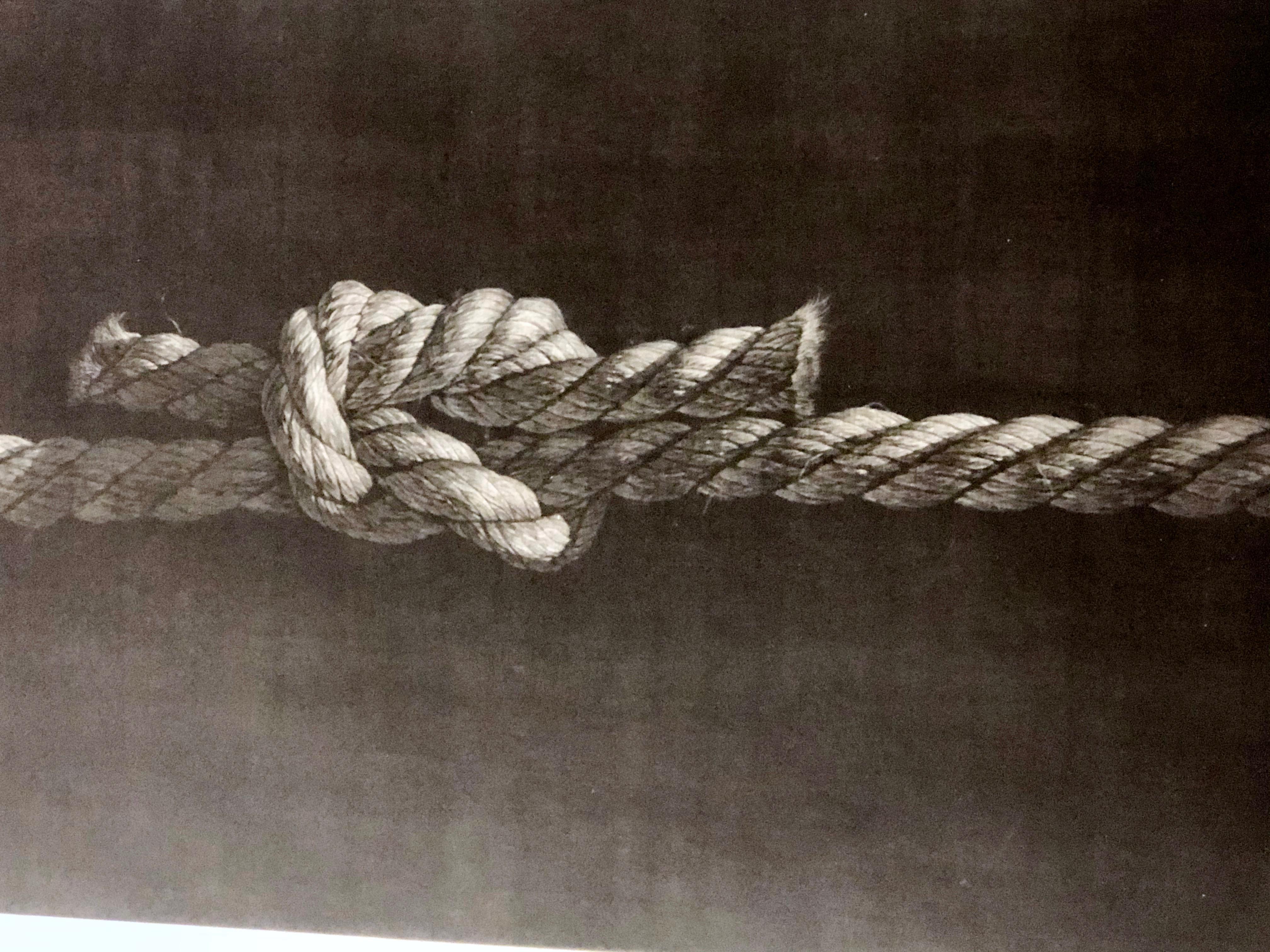 japanese red and white rope