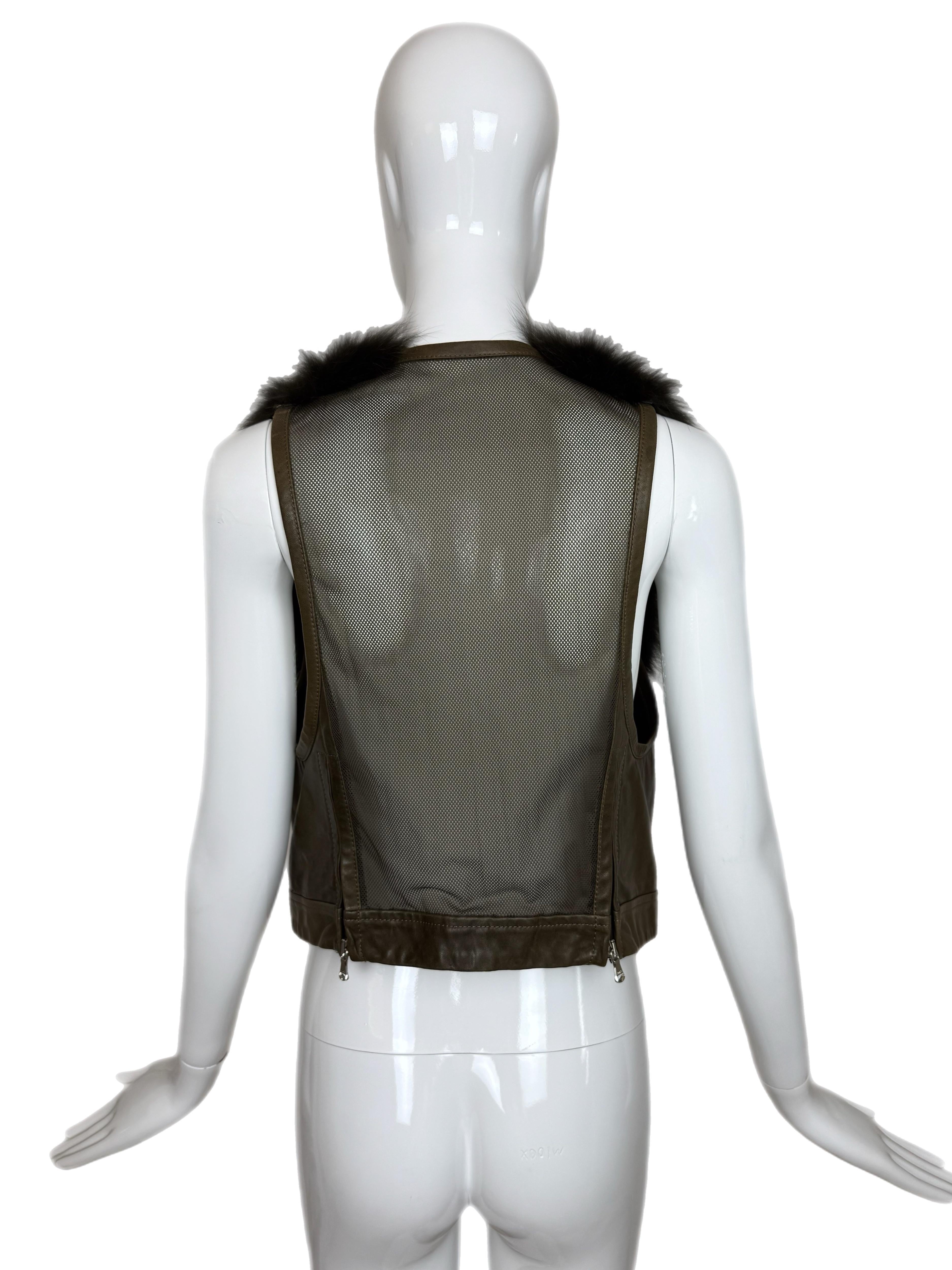 KAUFMANFRANCO Gilet en fourrure de renard et cuir d'agneau vert armée Pour femmes en vente
