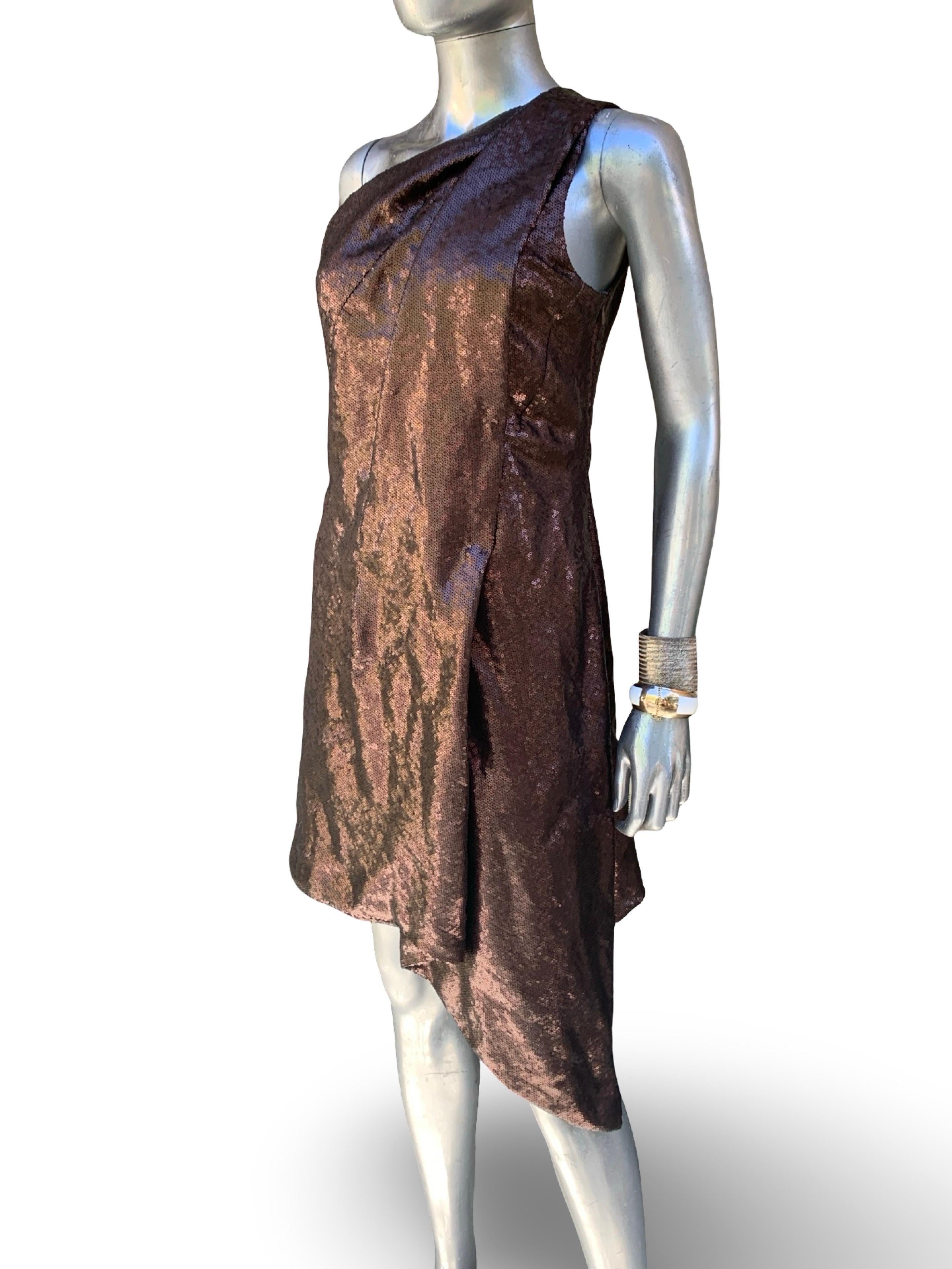 KaufmanFranco Collection Drapiertes Braun/Kupfer Pailletten Asymmetrisches Cocktailkleid im Angebot 9