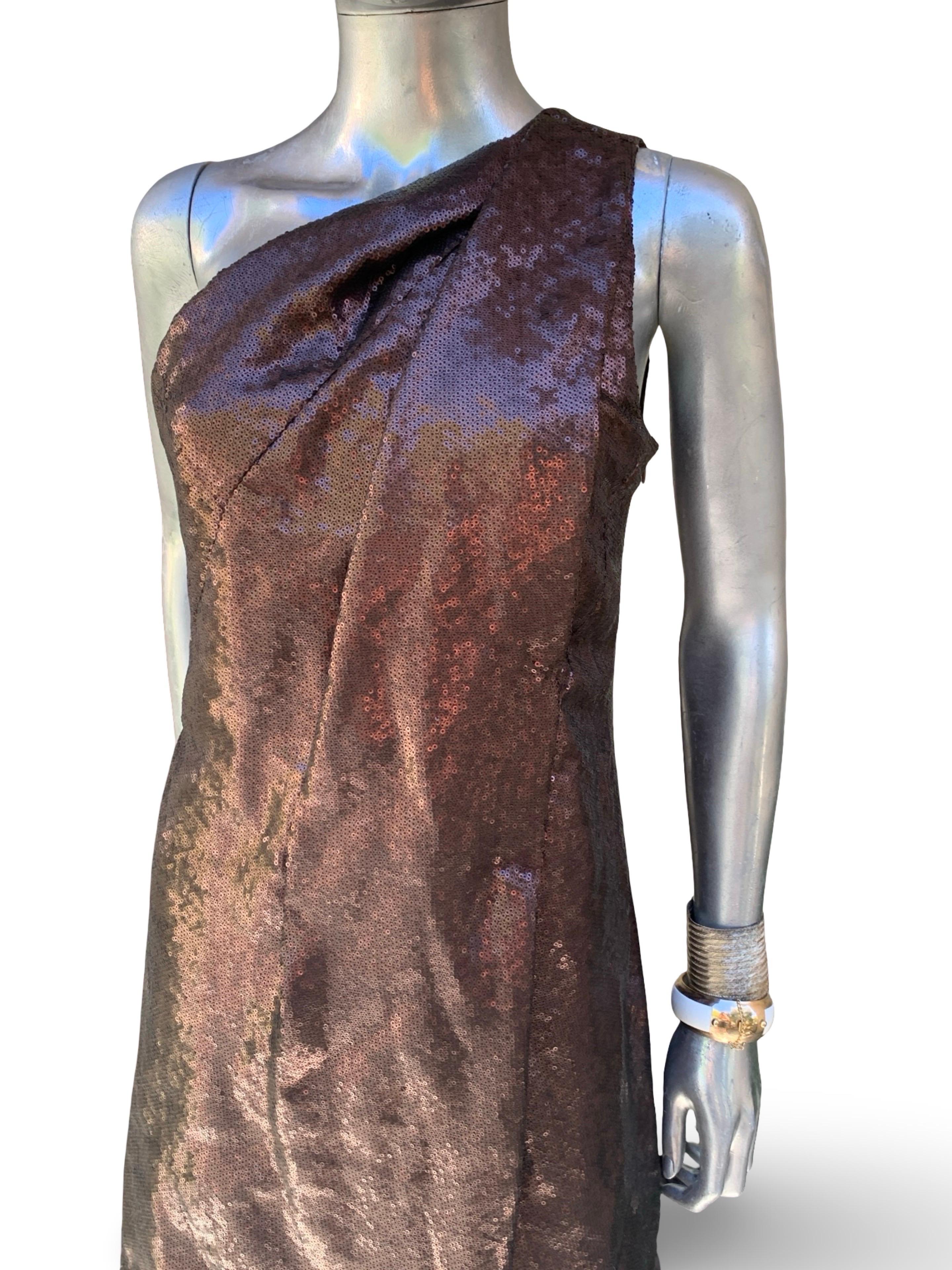 KaufmanFranco Collection Drapiertes Braun/Kupfer Pailletten Asymmetrisches Cocktailkleid im Angebot 10