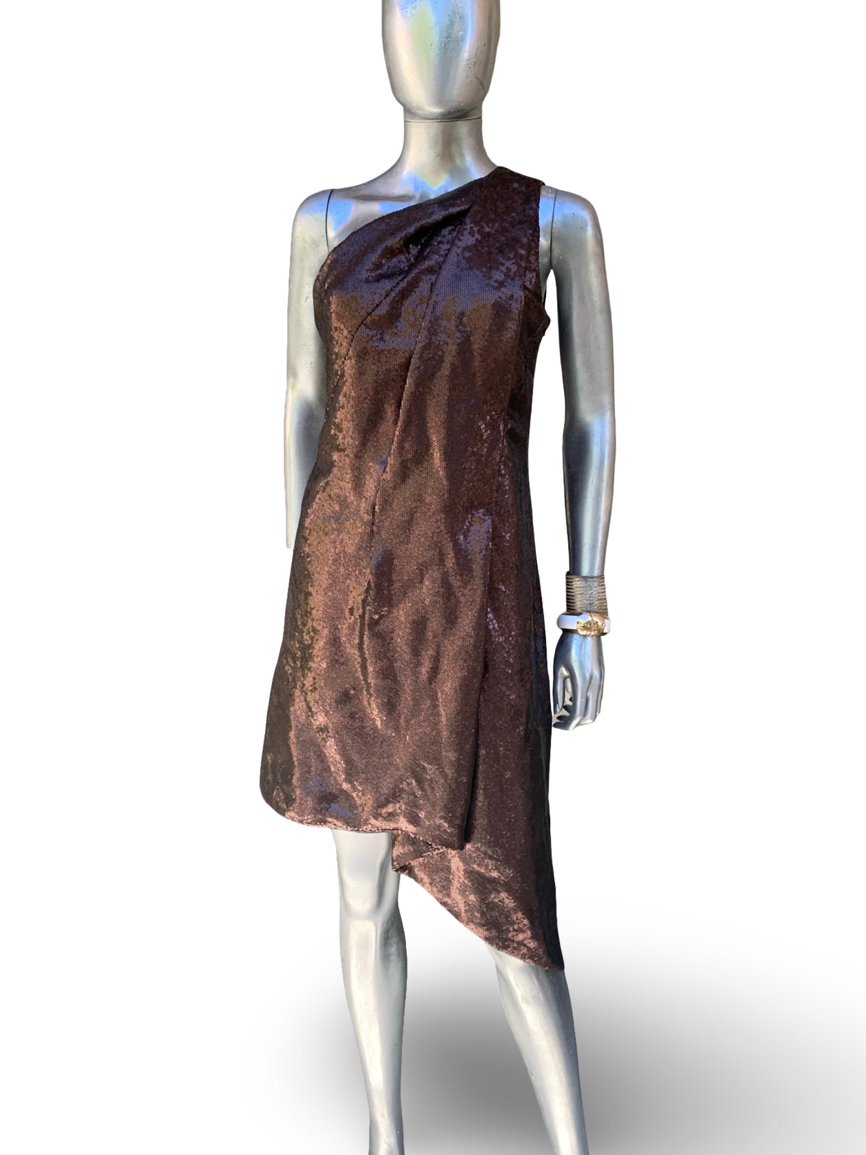 KaufmanFranco Collection Drapiertes Braun/Kupfer Pailletten Asymmetrisches Cocktailkleid im Angebot 4