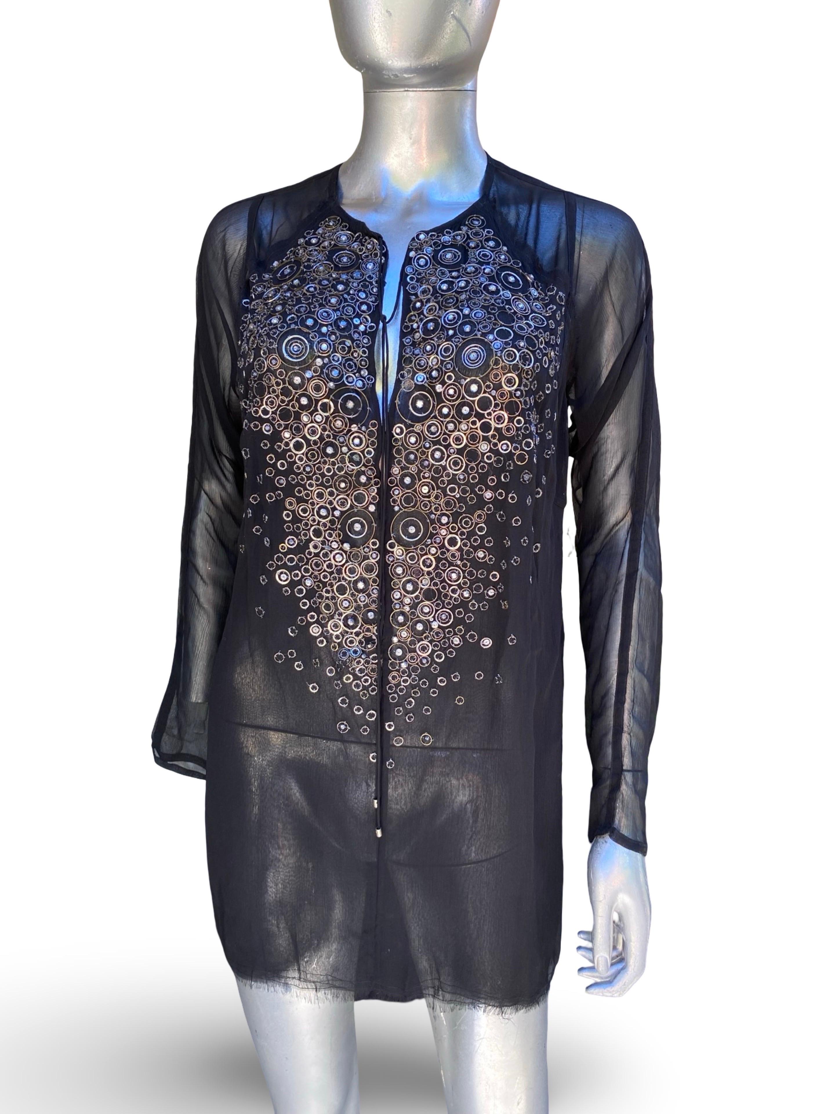Nero KaufmanFranco: camicetta a tunica in chiffon di seta nera con perline, taglia 6/42 in vendita