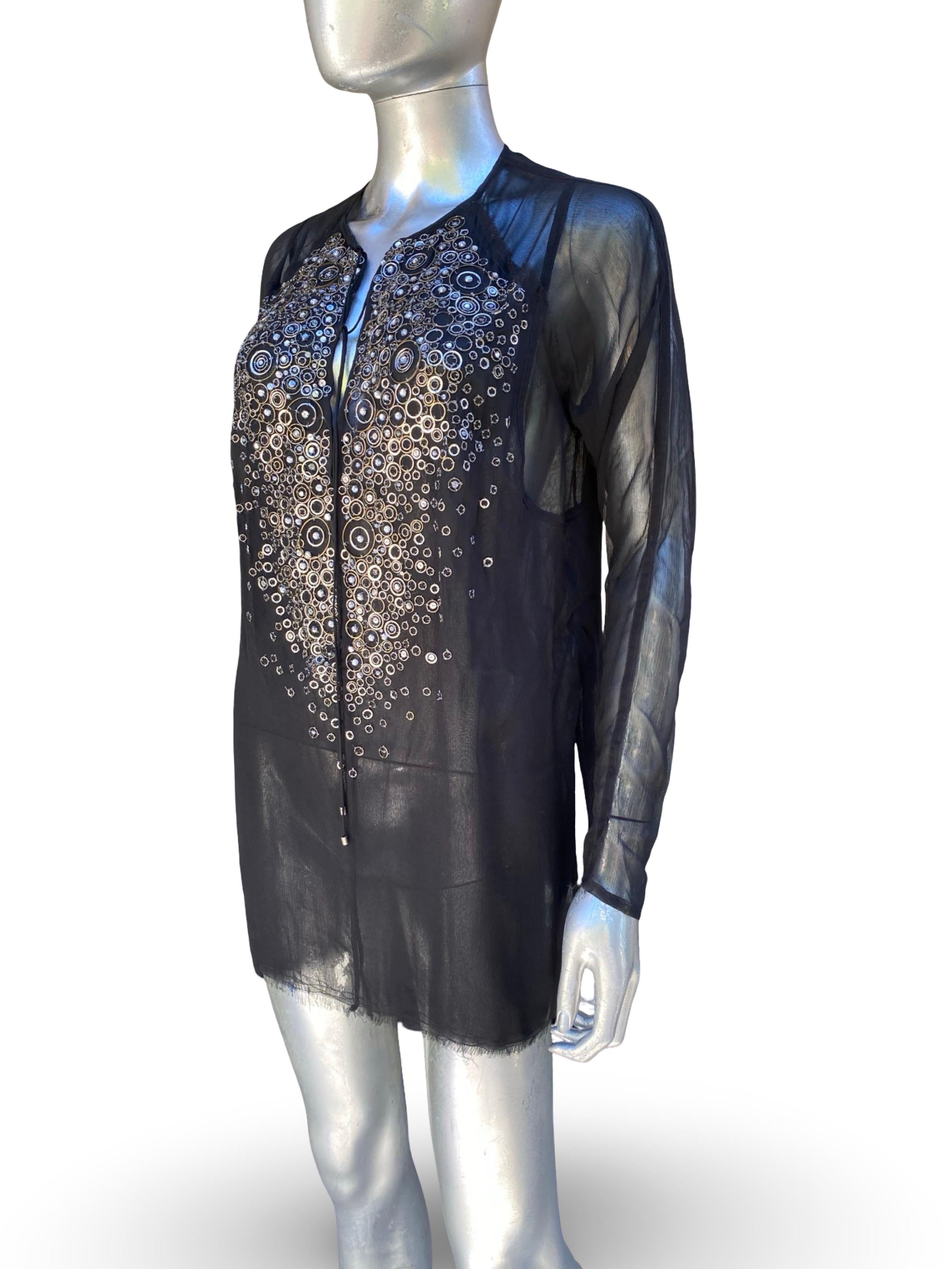 KaufmanFranco: camicetta a tunica in chiffon di seta nera con perline, taglia 6/42 In condizioni buone in vendita a Palm Desert, CA