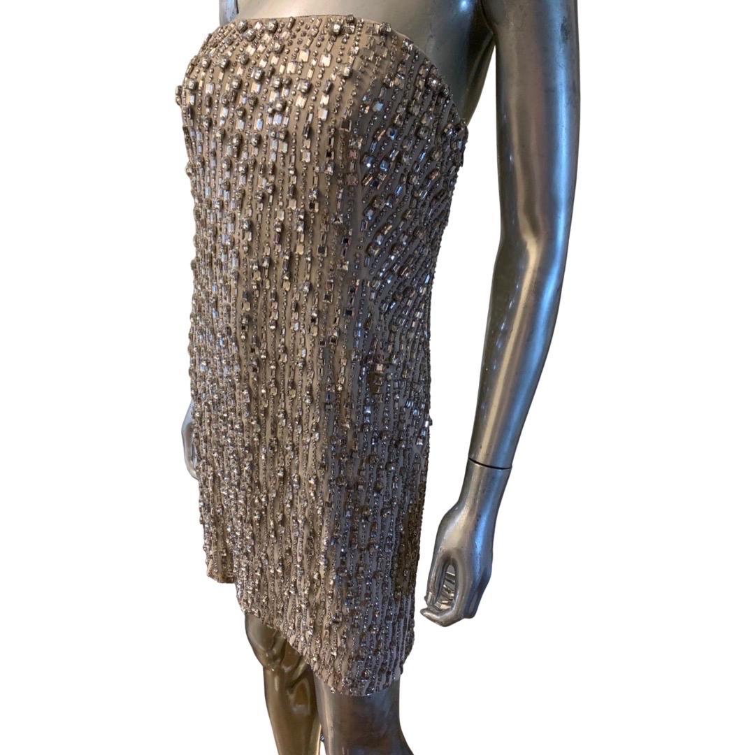 KaufmanFranco Vestido de cóctel sin tirantes de seda nude con adornos de pedrería Talla 8 en venta 5