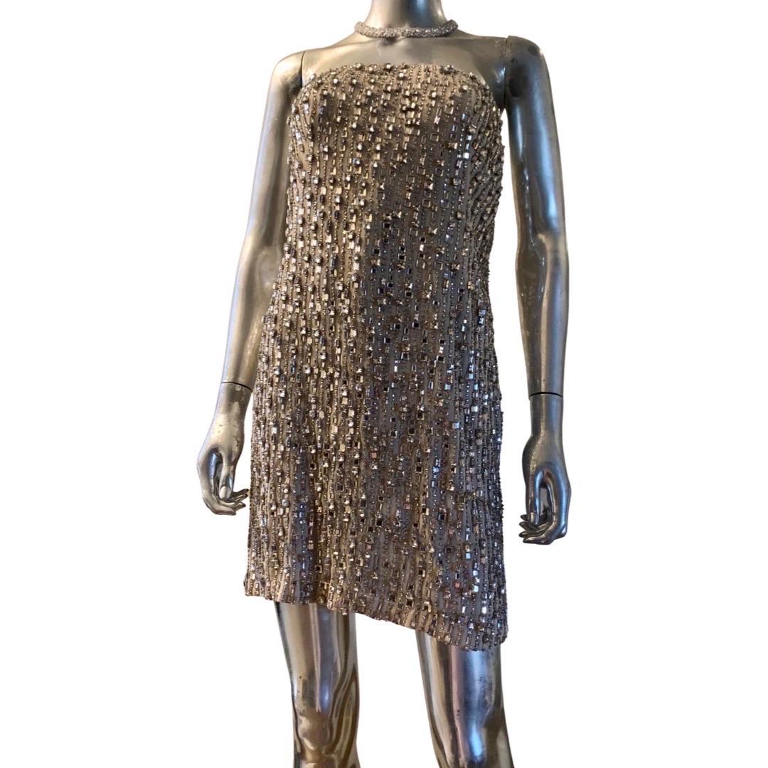 De las mujeres KaufmanFranco Vestido de cóctel sin tirantes de seda nude con adornos de pedrería Talla 8 en venta
