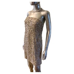 KaufmanFranco Nudefarbenes trägerloses Cocktailkleid aus Seide mit Strassverzierung Größe 8