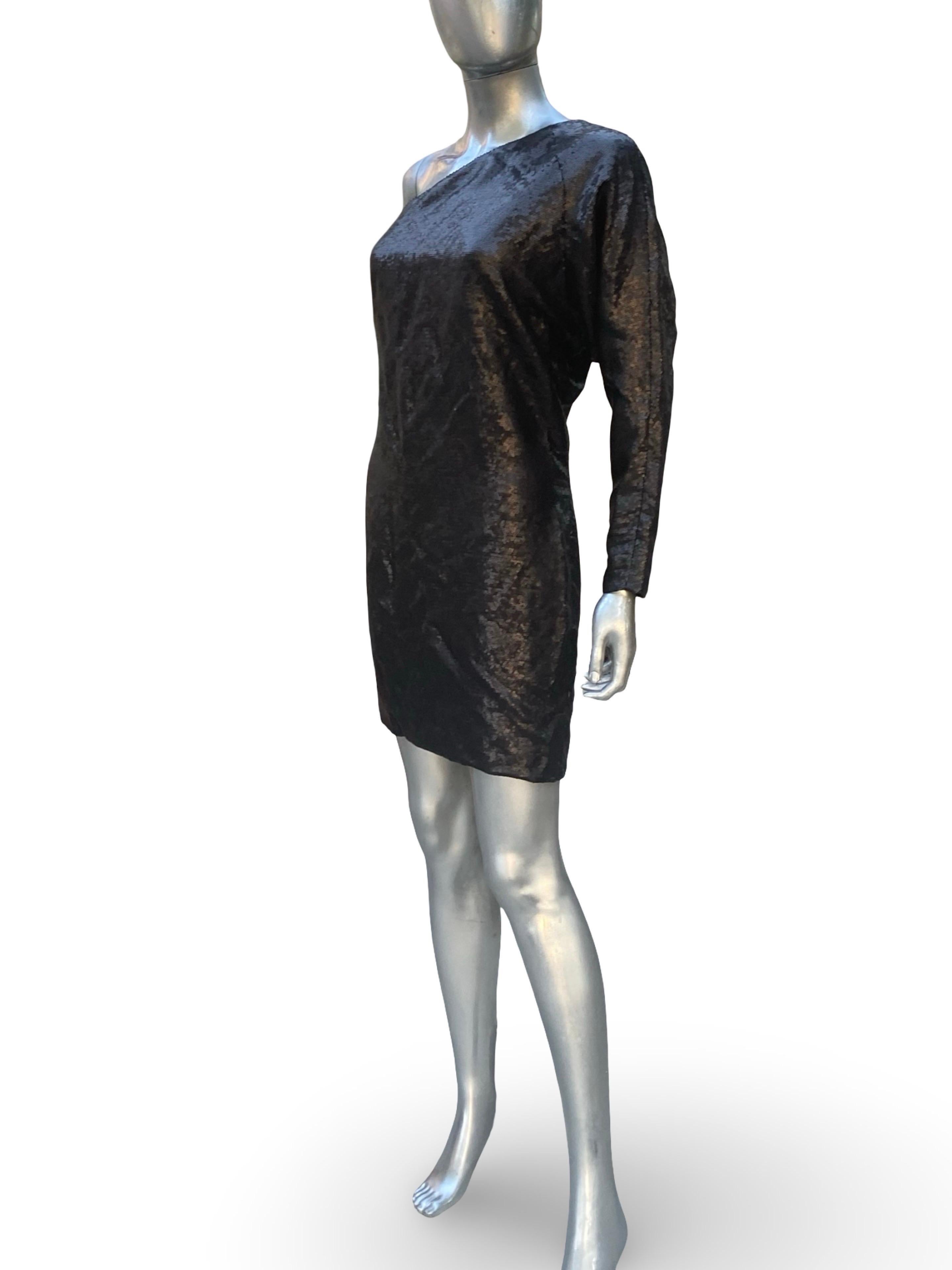 KaufmanFranco One Shoulder Sexy Chic Black Sequin Cocktail Dress Size 6/42 en vente 6