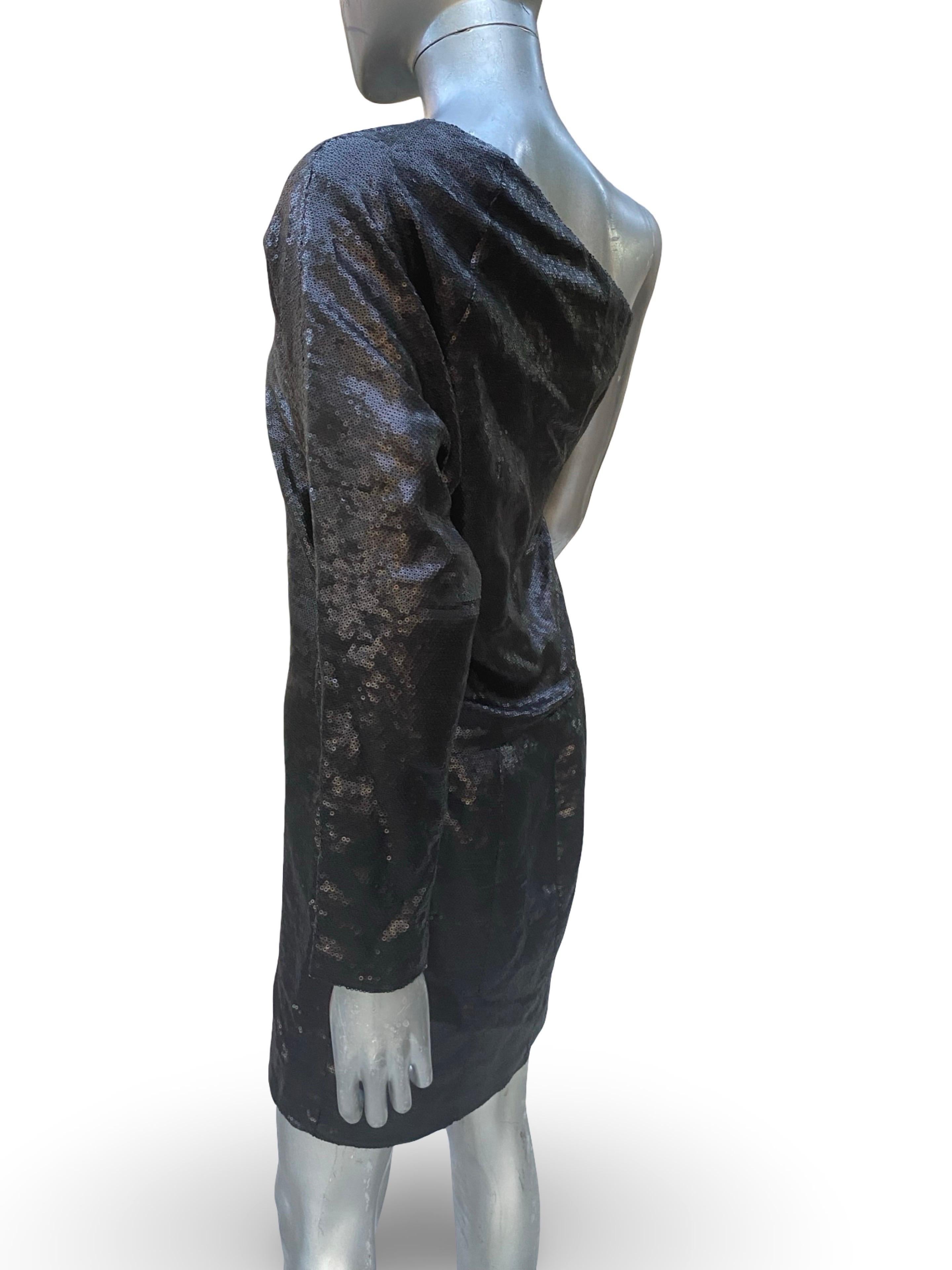 KaufmanFranco One Shoulder Sexy Chic Black Sequin Cocktail Dress Size 6/42 Bon état - En vente à Palm Desert, CA