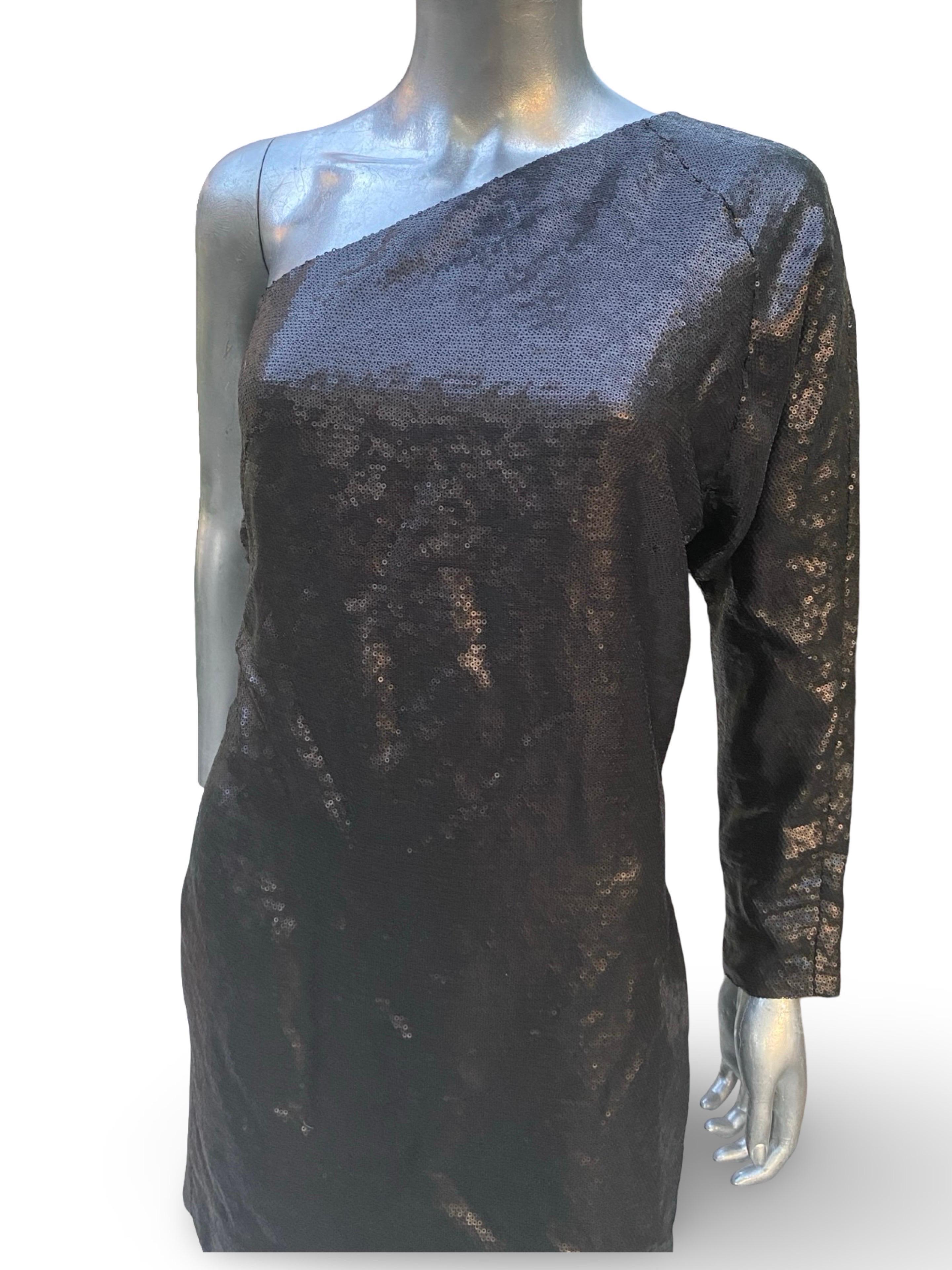 KaufmanFranco One Shoulder Sexy Chic Black Sequin Cocktail Dress Size 6/42 Pour femmes en vente
