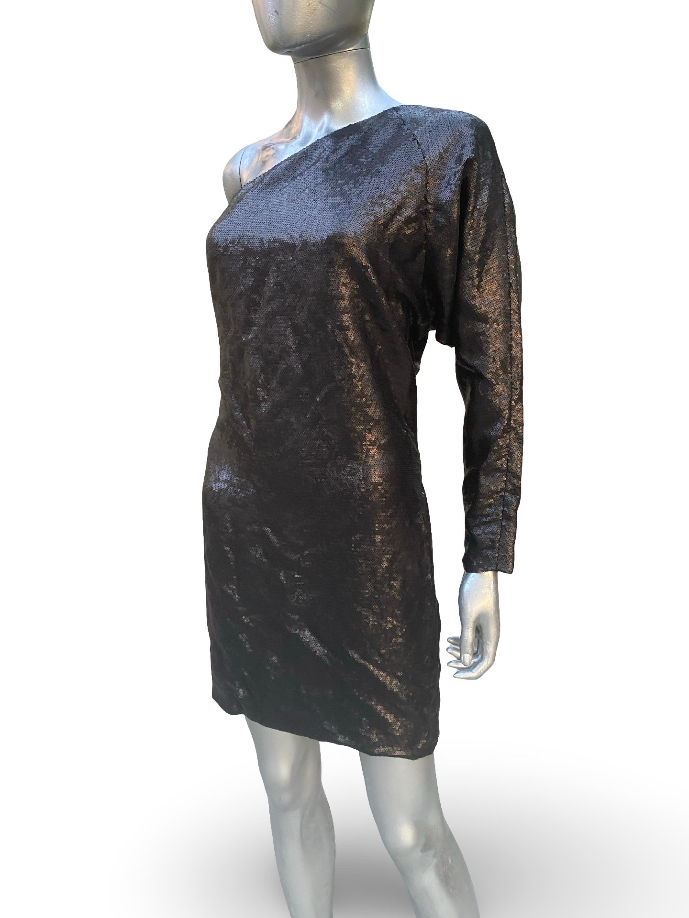 KaufmanFranco One Shoulder Sexy Chic Black Sequin Cocktail Dress Size 6/42 en vente 1