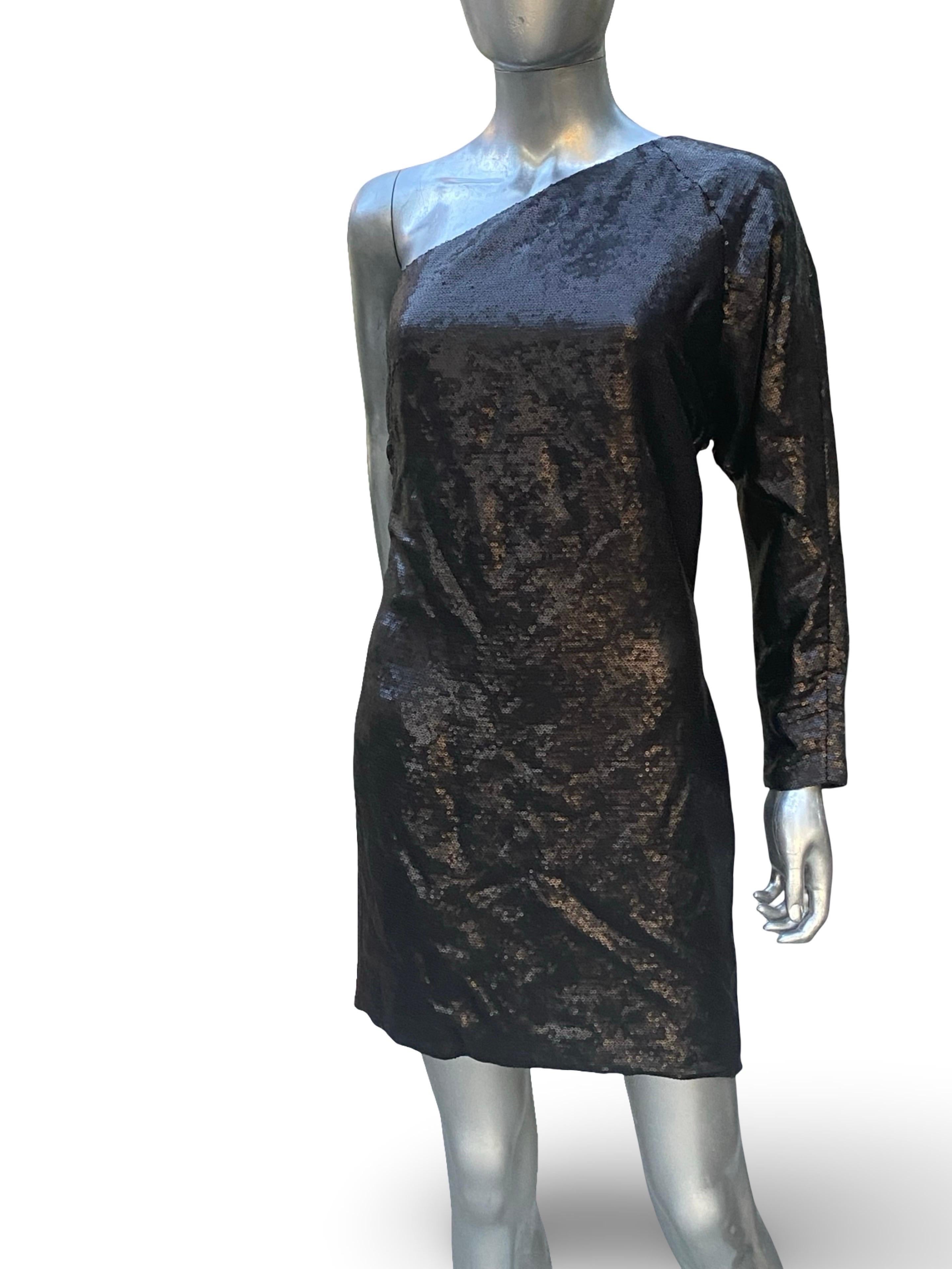 KaufmanFranco One Shoulder Sexy Chic Black Sequin Cocktail Dress Size 6/42 en vente 4