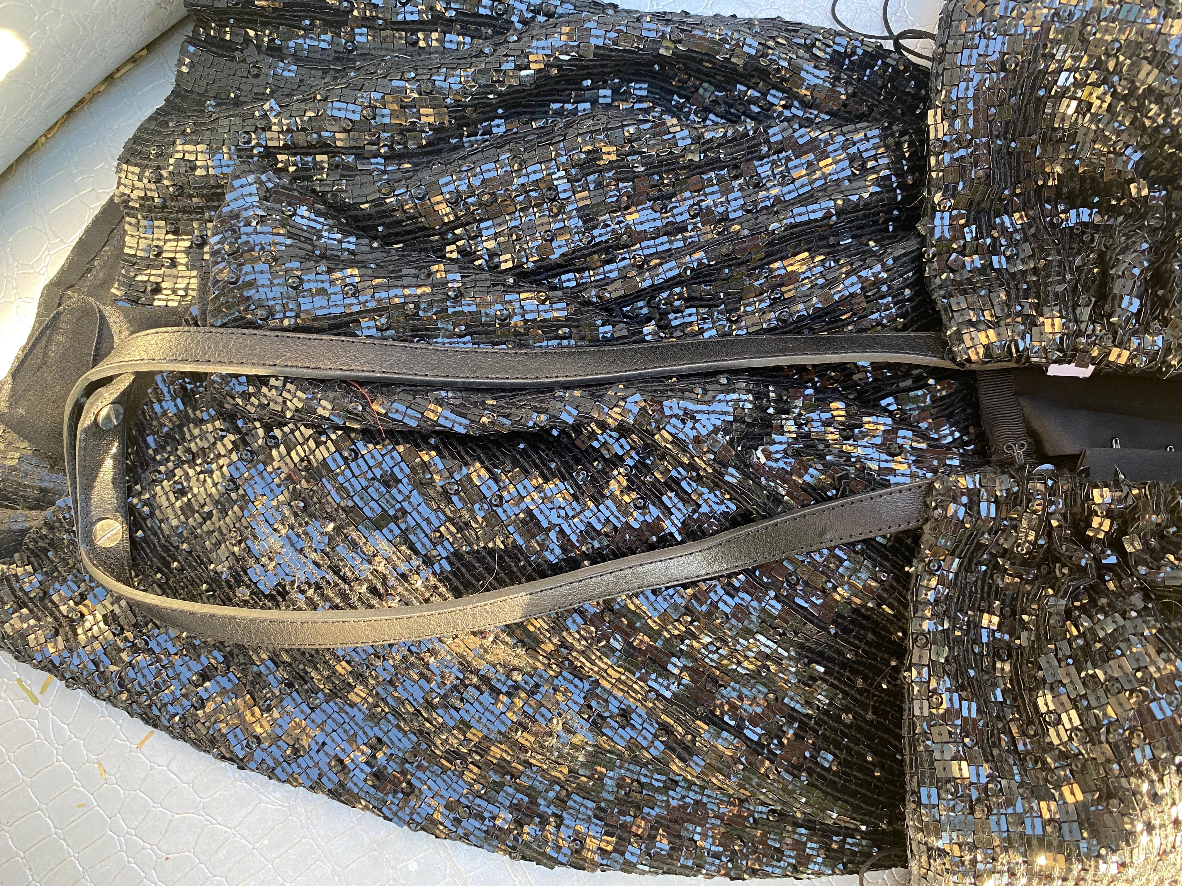 KaufmanFranco - Raro abito da cocktail modernista nero con paillettes e pelle - Taglia in vendita 13