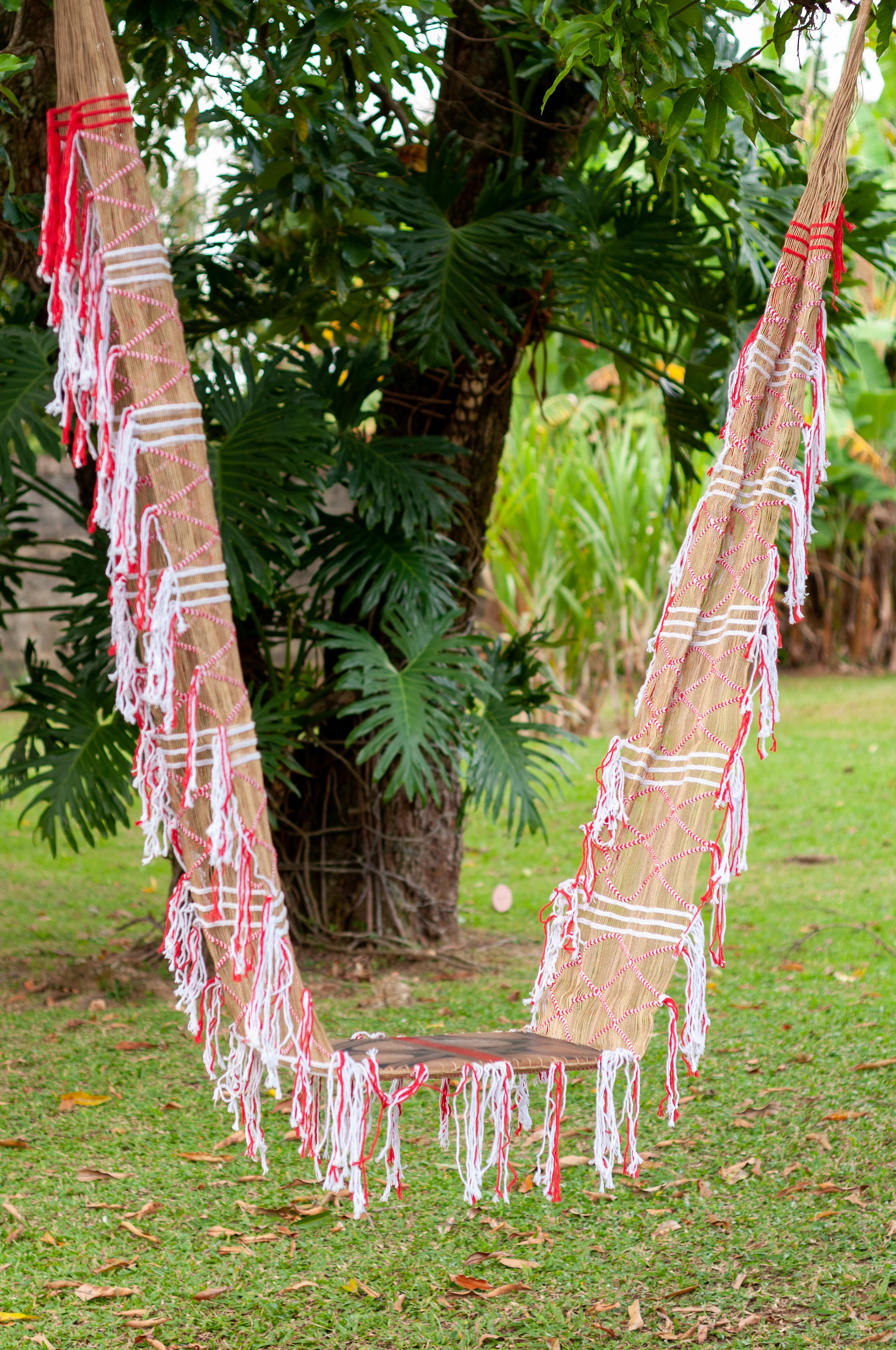 Hand-Woven Kaupüna Swing: handcrafted in the Xingu Indigenous Territory, Brazil For Sale