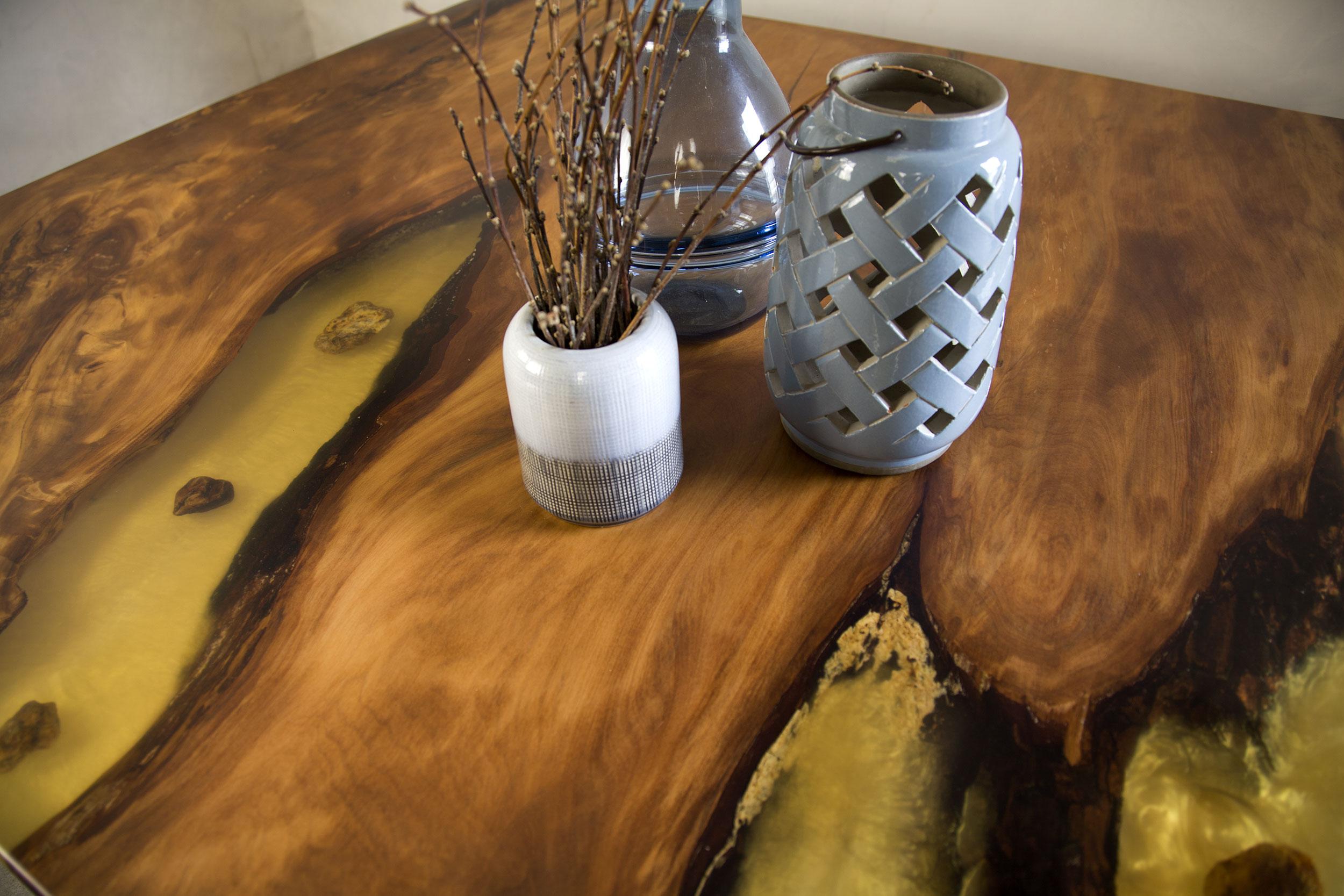 Kauri Coffee Table in Solid Ancient Kauri Wood In New Condition For Sale In Kumeu, NZ