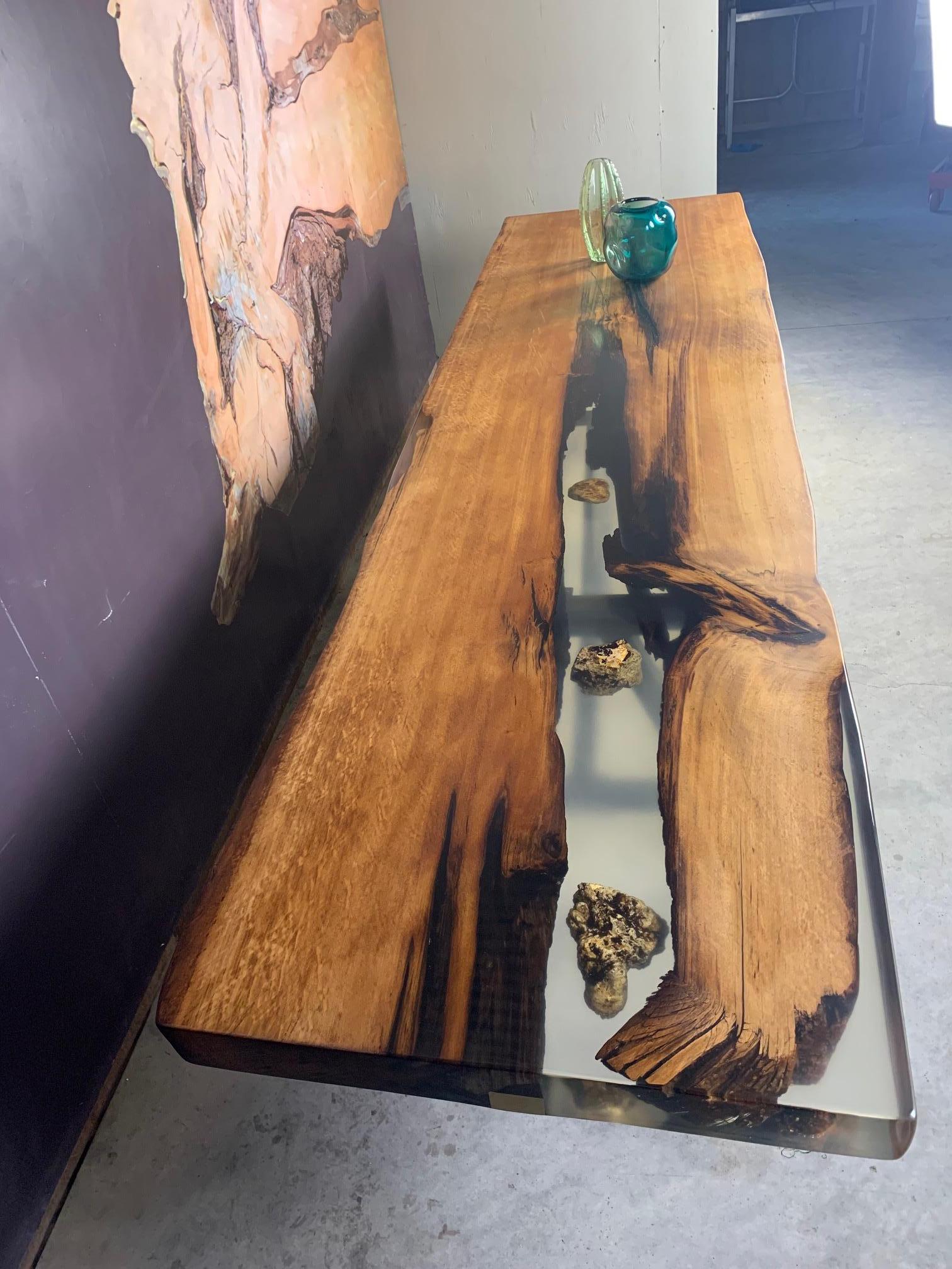 Kauri Dining Table in Solid Ancient Kauri Wood and Amber For Sale 3
