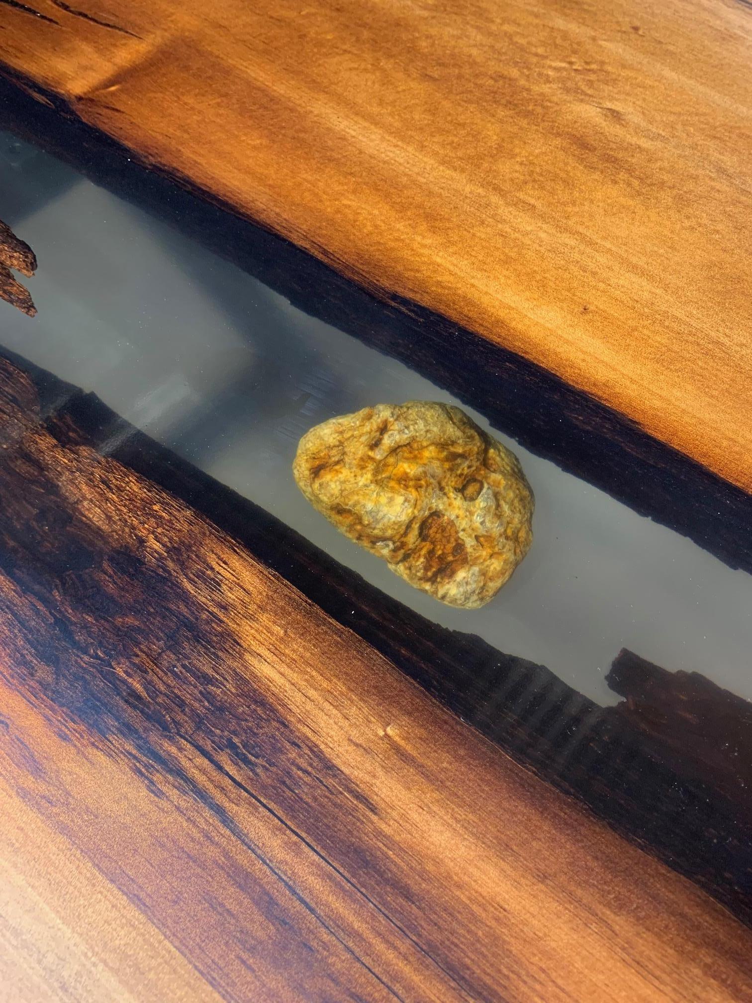 Kauri Dining Table in Solid Ancient Kauri Wood and Amber For Sale 7