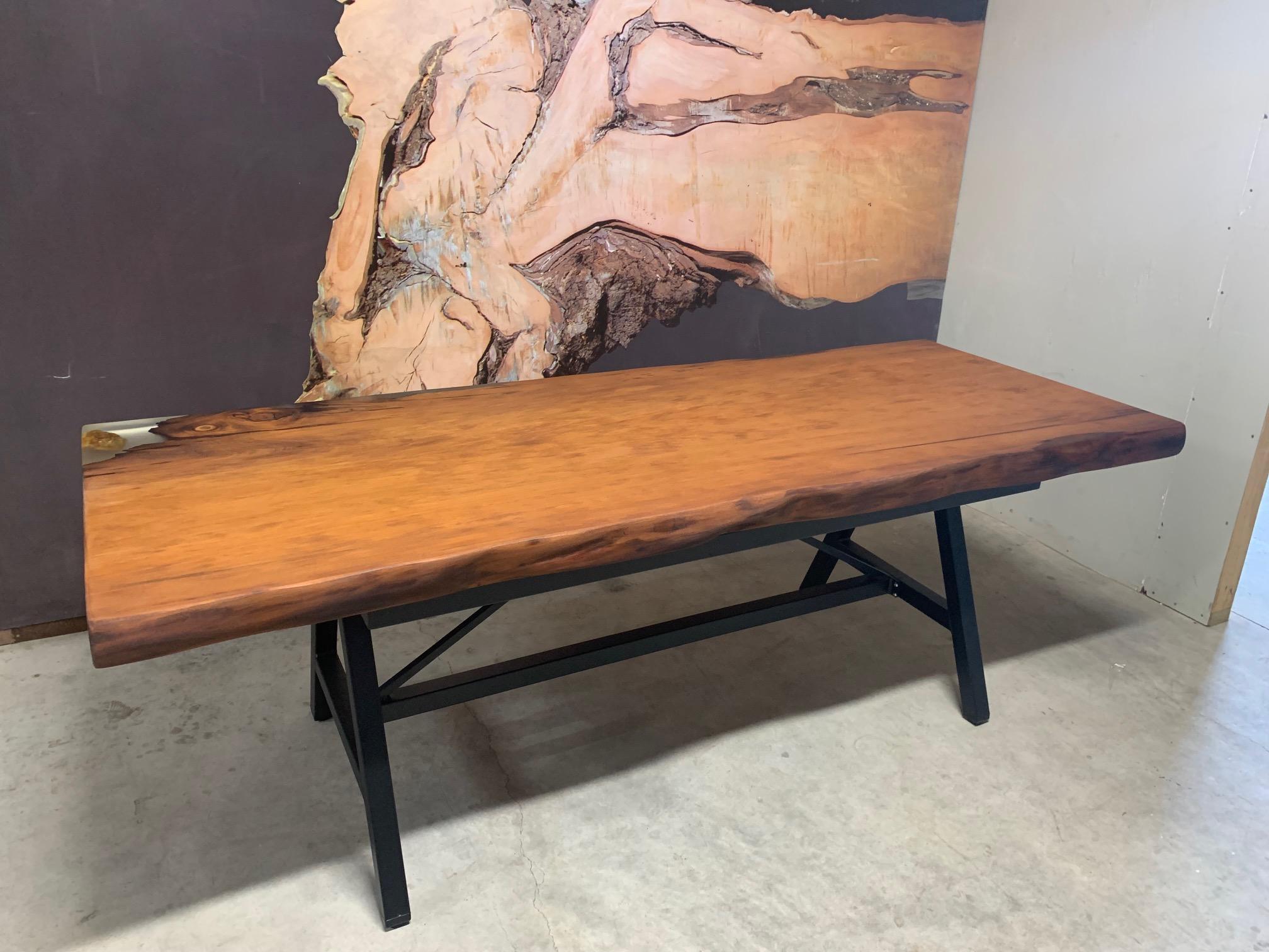 Kauri Dining Table in Solid Ancient Kauri Wood and Amber For Sale 4
