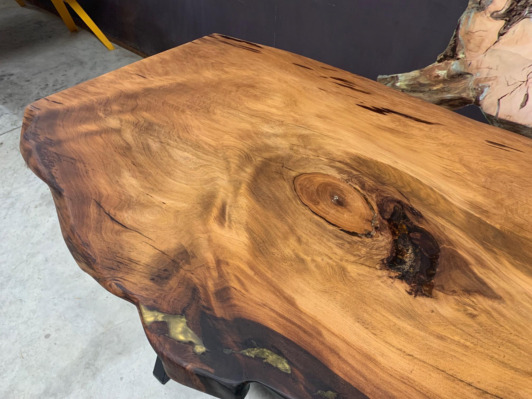 Kauri Dining Table in Solid Ancient Kauri Wood For Sale 3