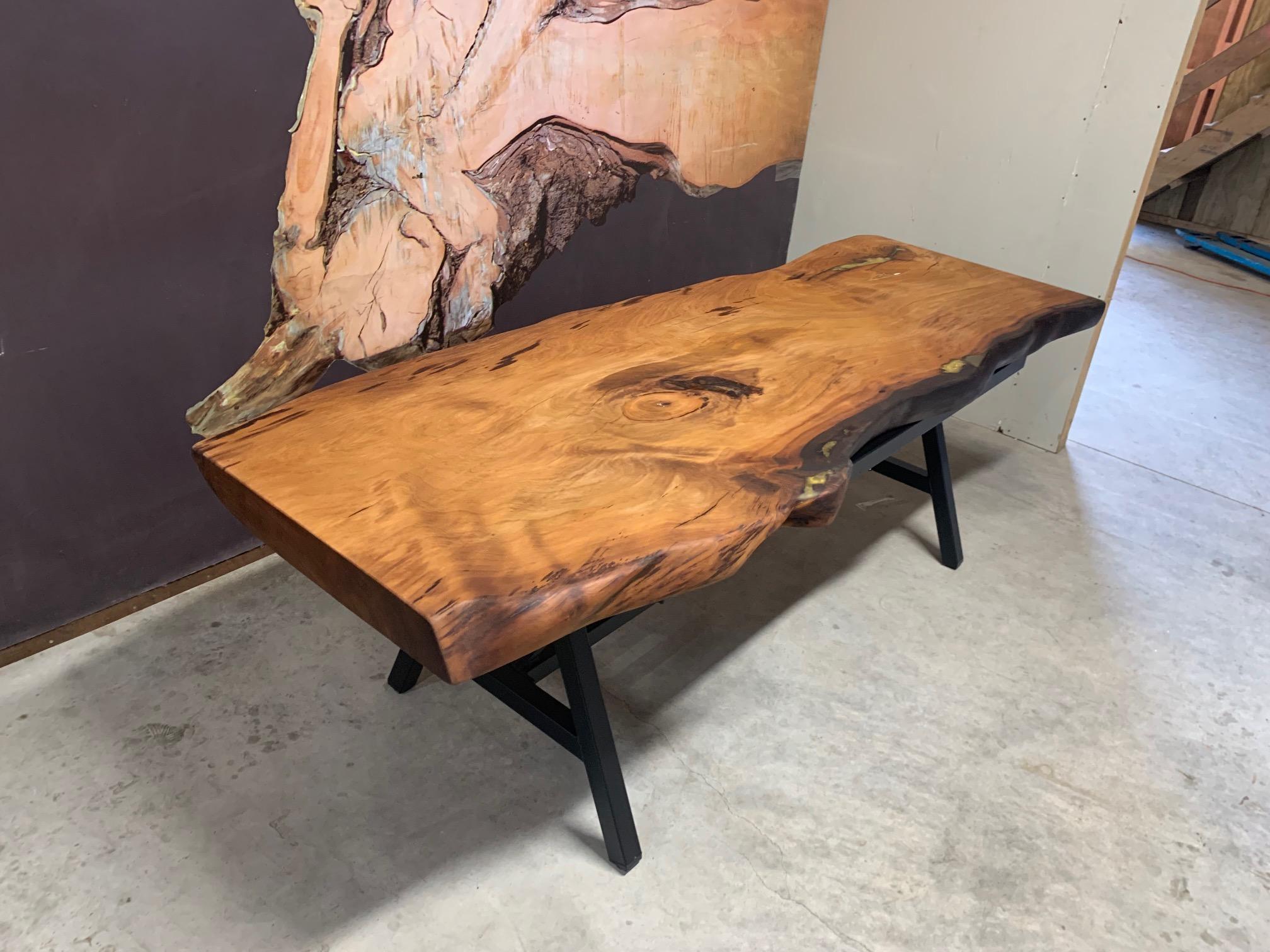 Kauri Dining Table in Solid Ancient Kauri Wood For Sale 5