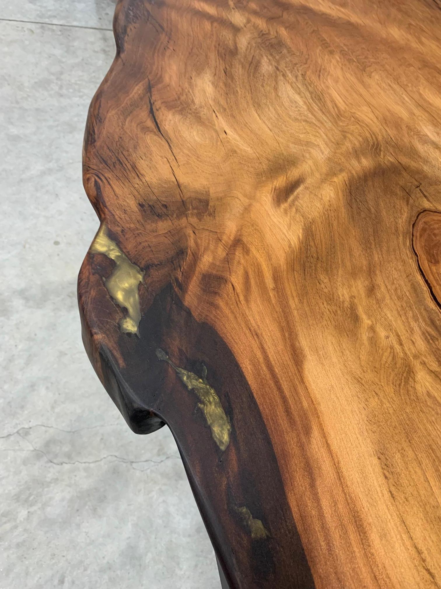 Kauri Dining Table in Solid Ancient Kauri Wood For Sale 6