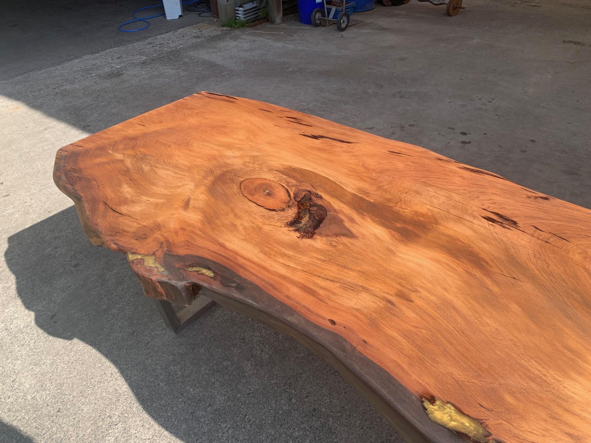 Kauri Dining Table in Solid Ancient Kauri Wood For Sale 11