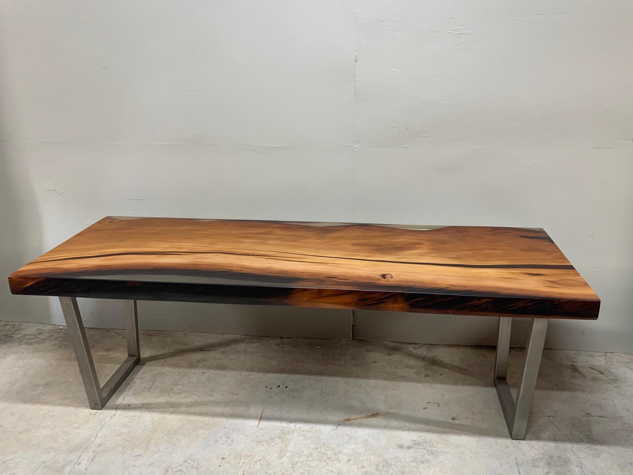 Table de salle à manger Kauri en bois massif de Kauri ancien Neuf - En vente à Kumeu, NZ