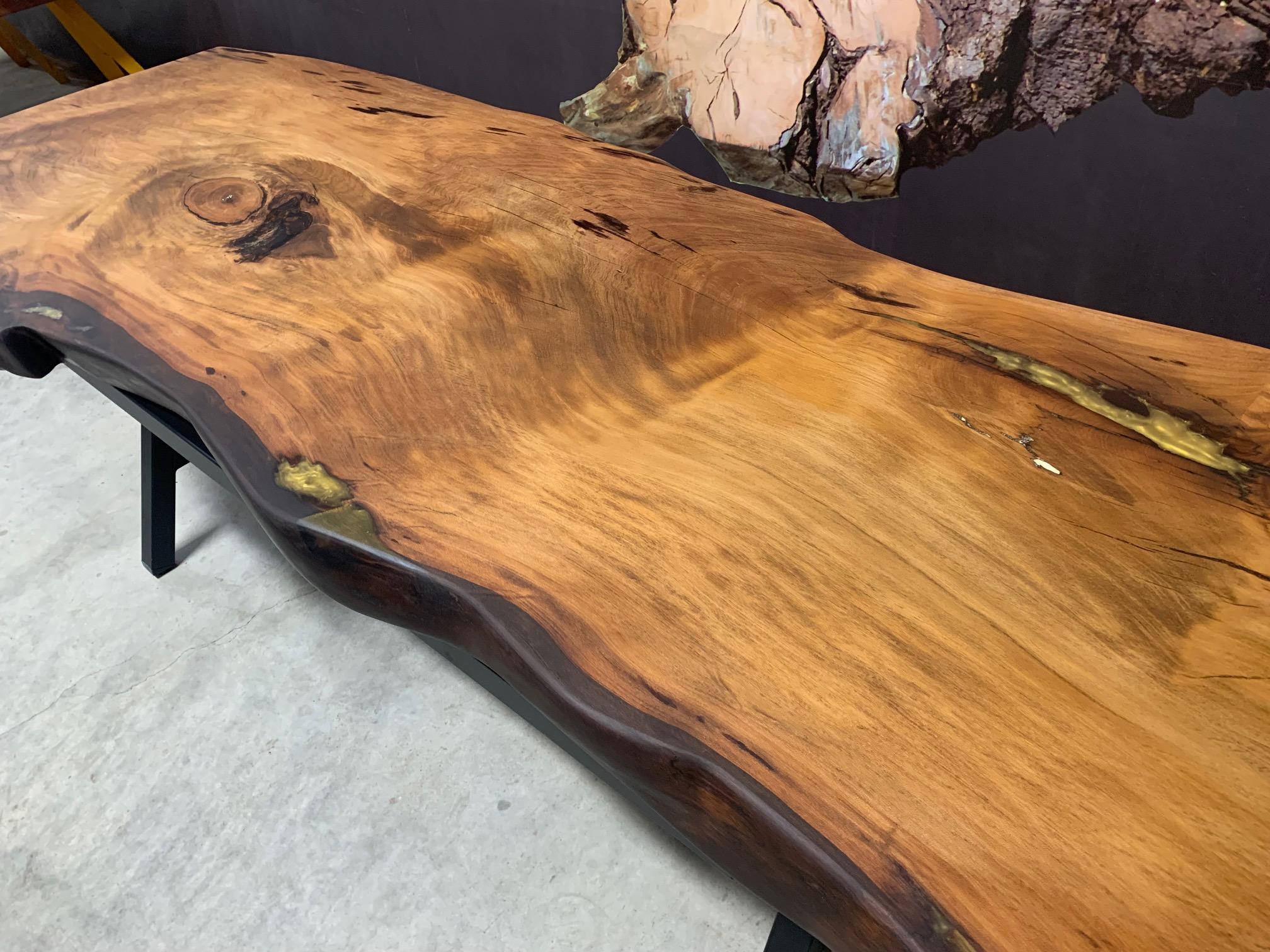 Kauri Dining Table in Solid Ancient Kauri Wood For Sale 2