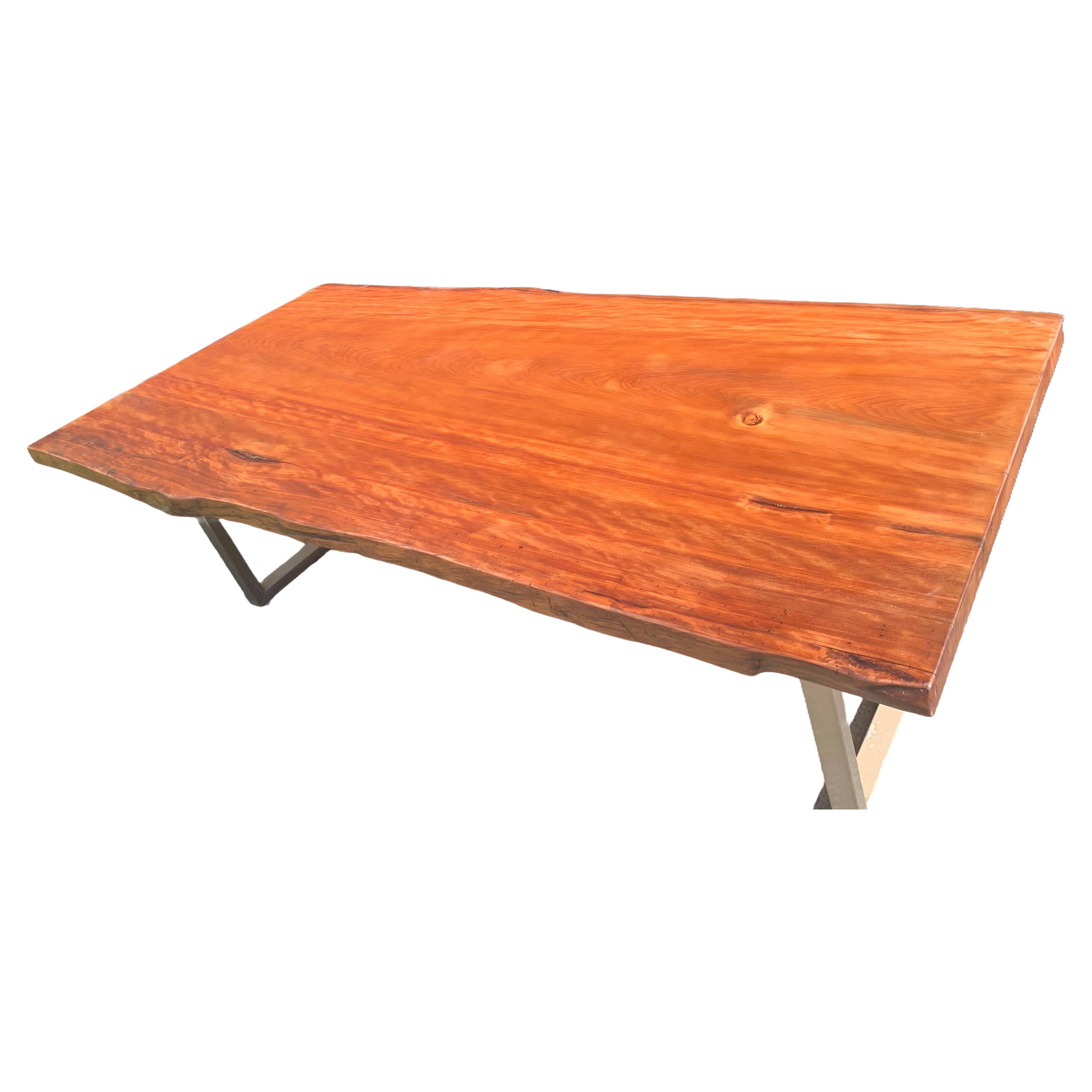 Runder Kauri-Esstisch 2,4 m x 1,2 m aus massivem, antikem Kauri-Holz