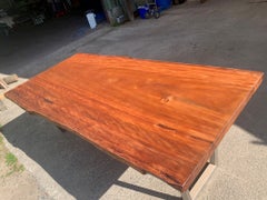 Mesa de comedor redonda Kauri de 2,4 m x 1,2 m en madera maciza de kauri antiguo