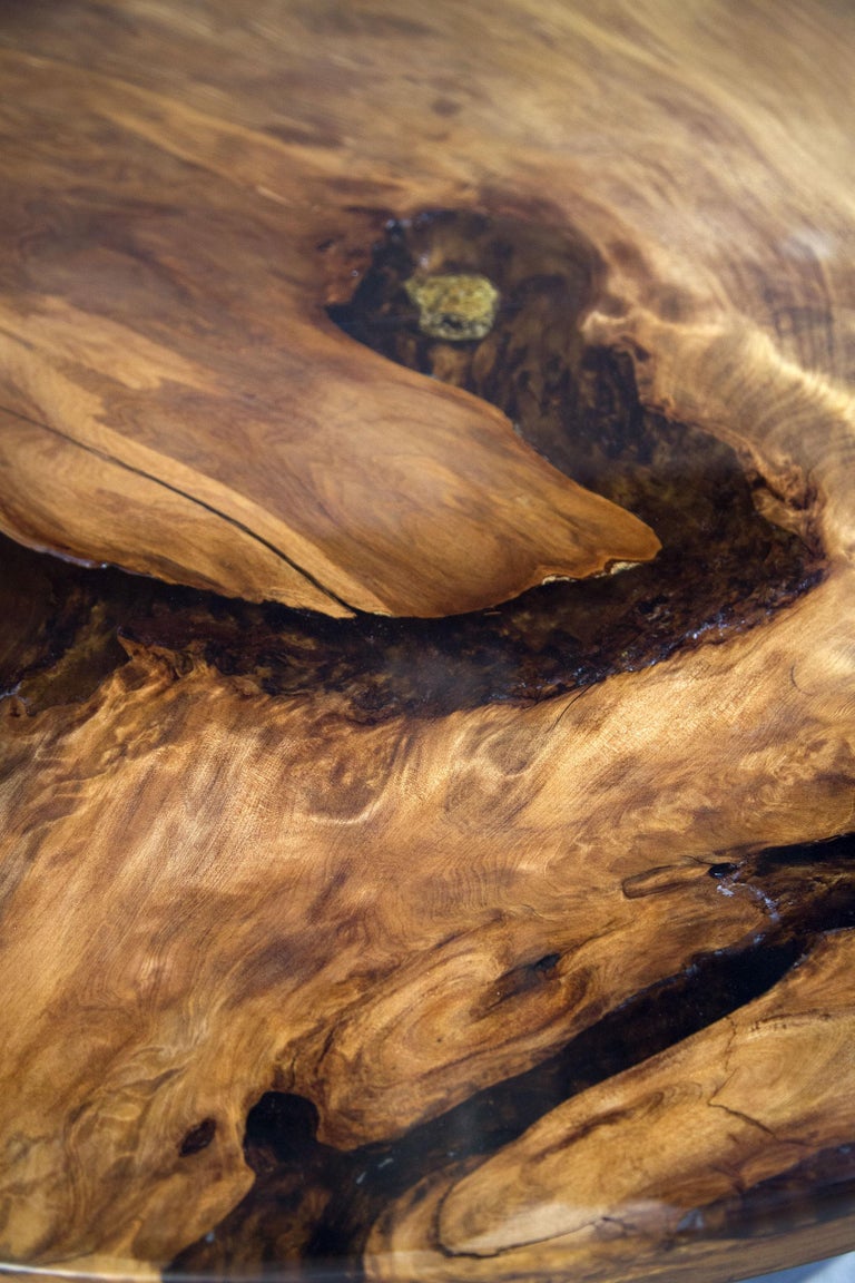 Kauri Round Dining Table in Solid Ancient Kauri Wood For Sale at 1stDibs