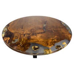 Runder Kauri-Esstisch aus massivem, altem Kauri-Holz