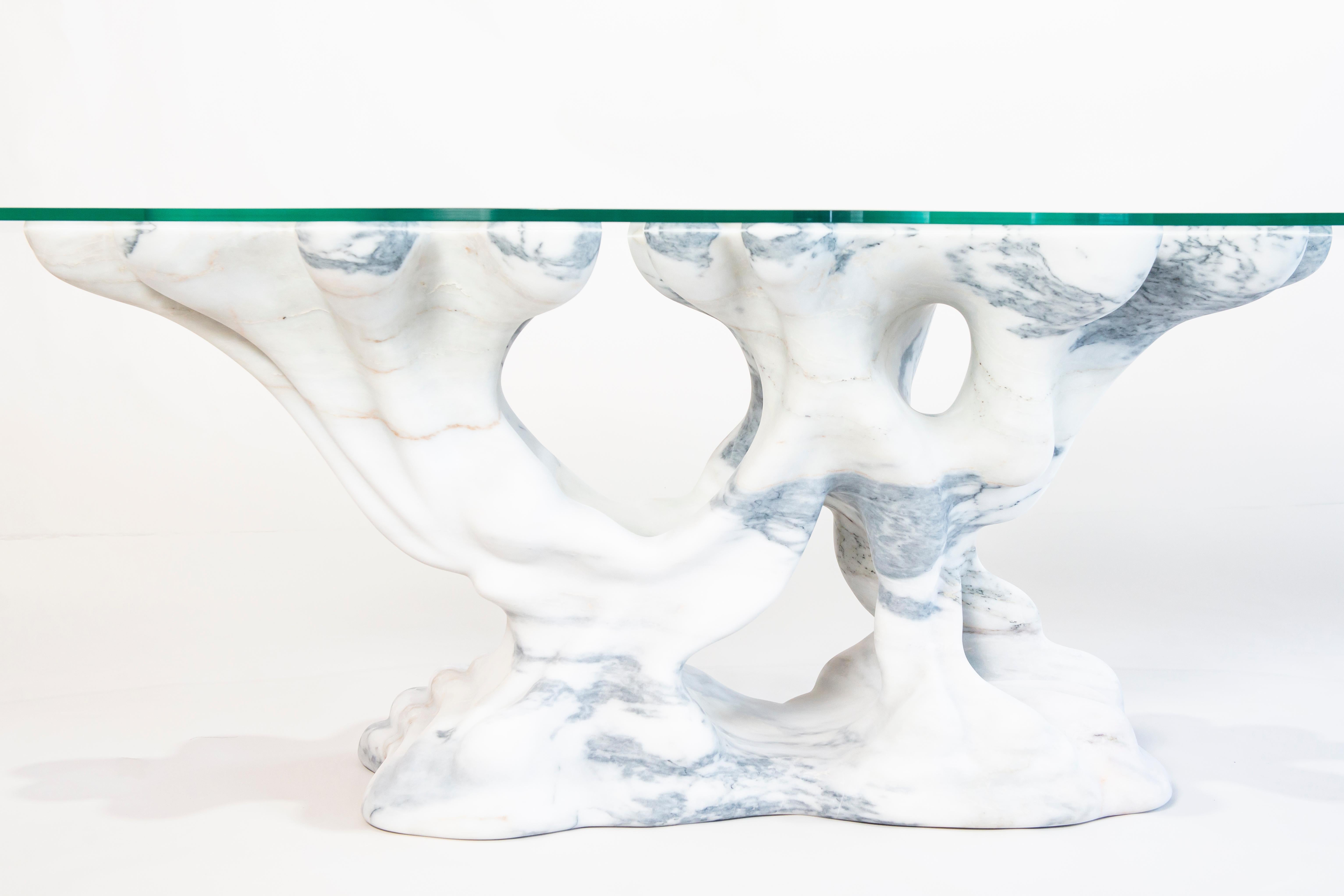 Kavachi Dining Table in White Marble & Glass by MANTA Handmade Stone Design For Sale 4