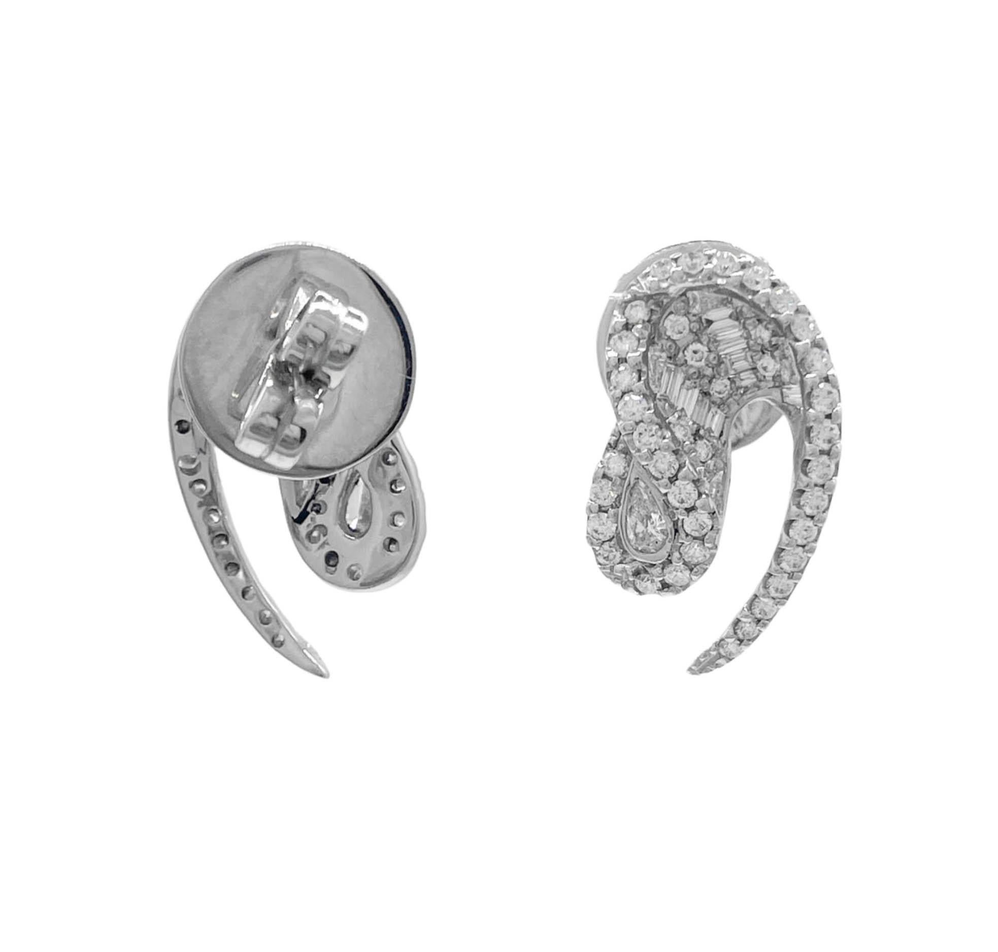 Kavant & Sharart 18k White Gold Diamond Talay Wave Earrings In Good Condition For Sale In Boca Raton, FL