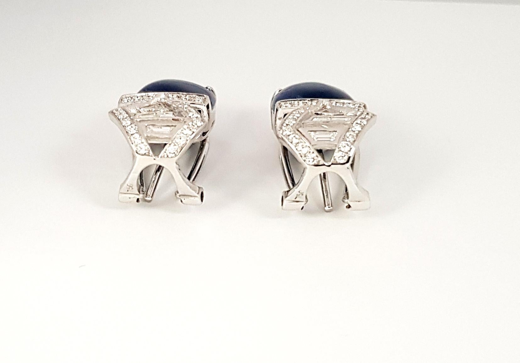 Kavant Sharart Origami Asymmetrische Ohrringe aus 18 Karat Gold mit blauem Saphir und Diamant im Angebot 1