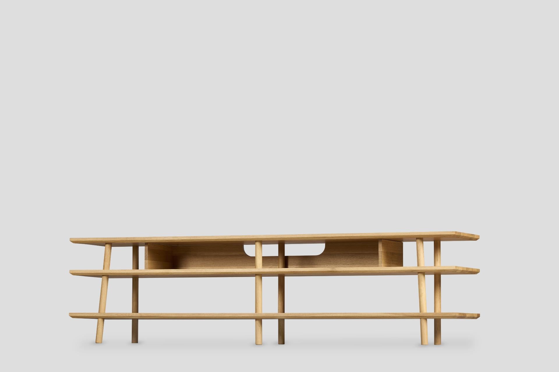 XXI secolo e contemporaneo Mobile TV Kavel - Legno massiccio Oak, Vernice Naturale in vendita