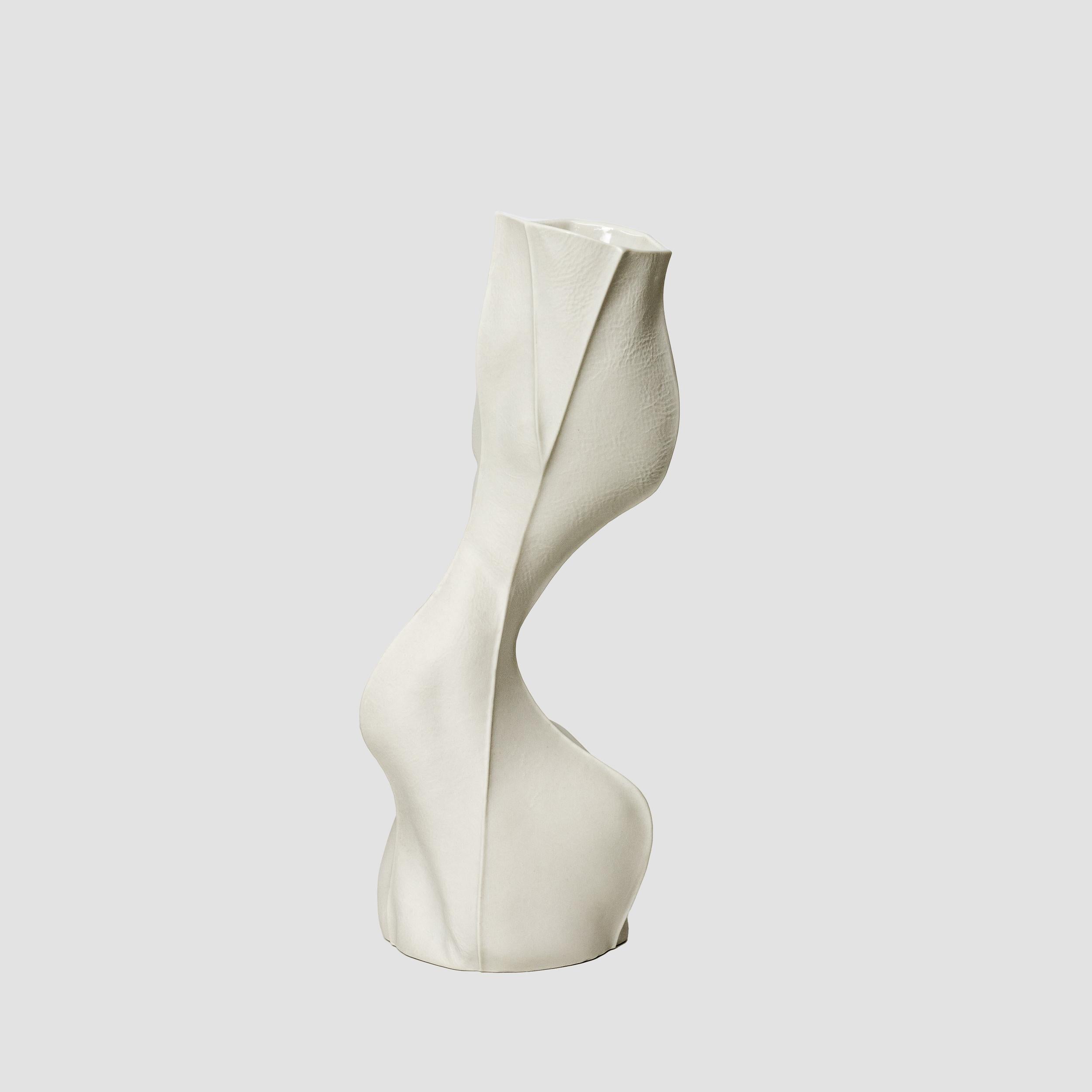 Kawa Vase 19 & 20, Paar weiße organische Keramikvasen, Porzellan, skulptural im Angebot 1